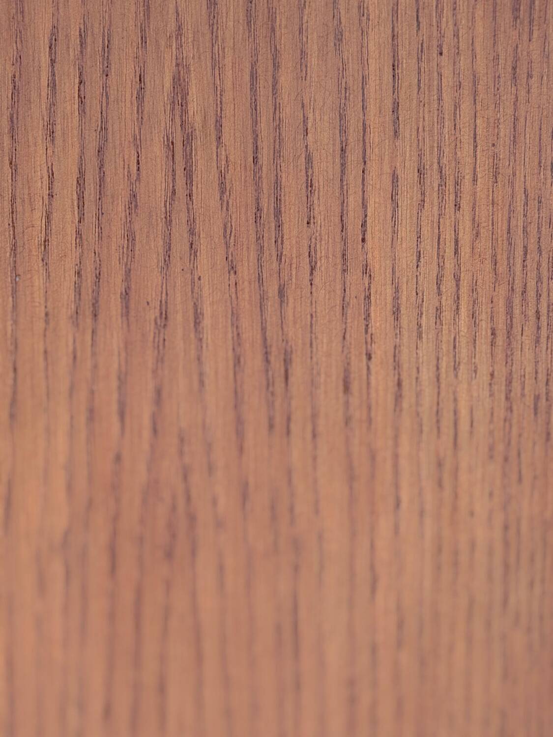 Vintage coffee table in solid elm from the 1970s.