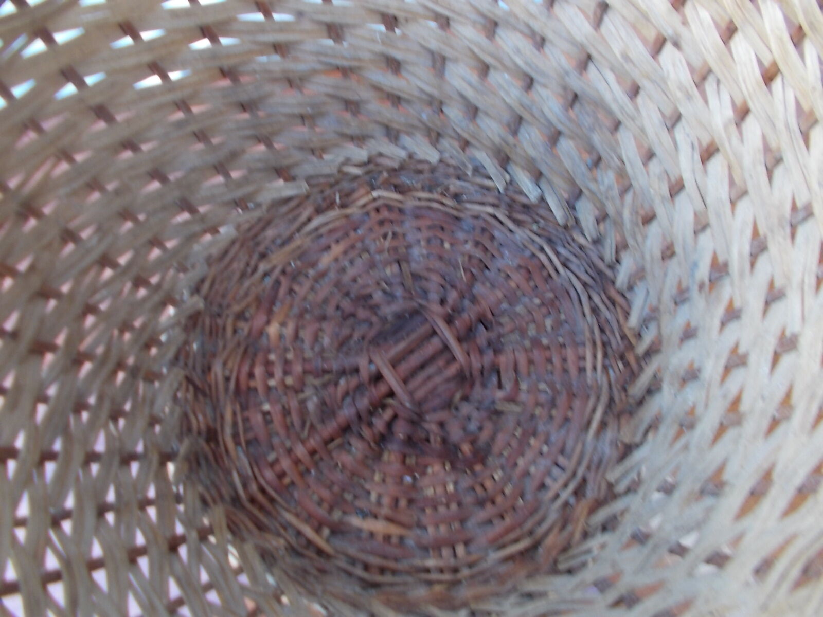 Willow cache pot