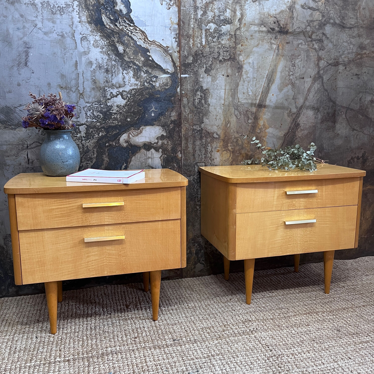 Pair of bedside feet compass