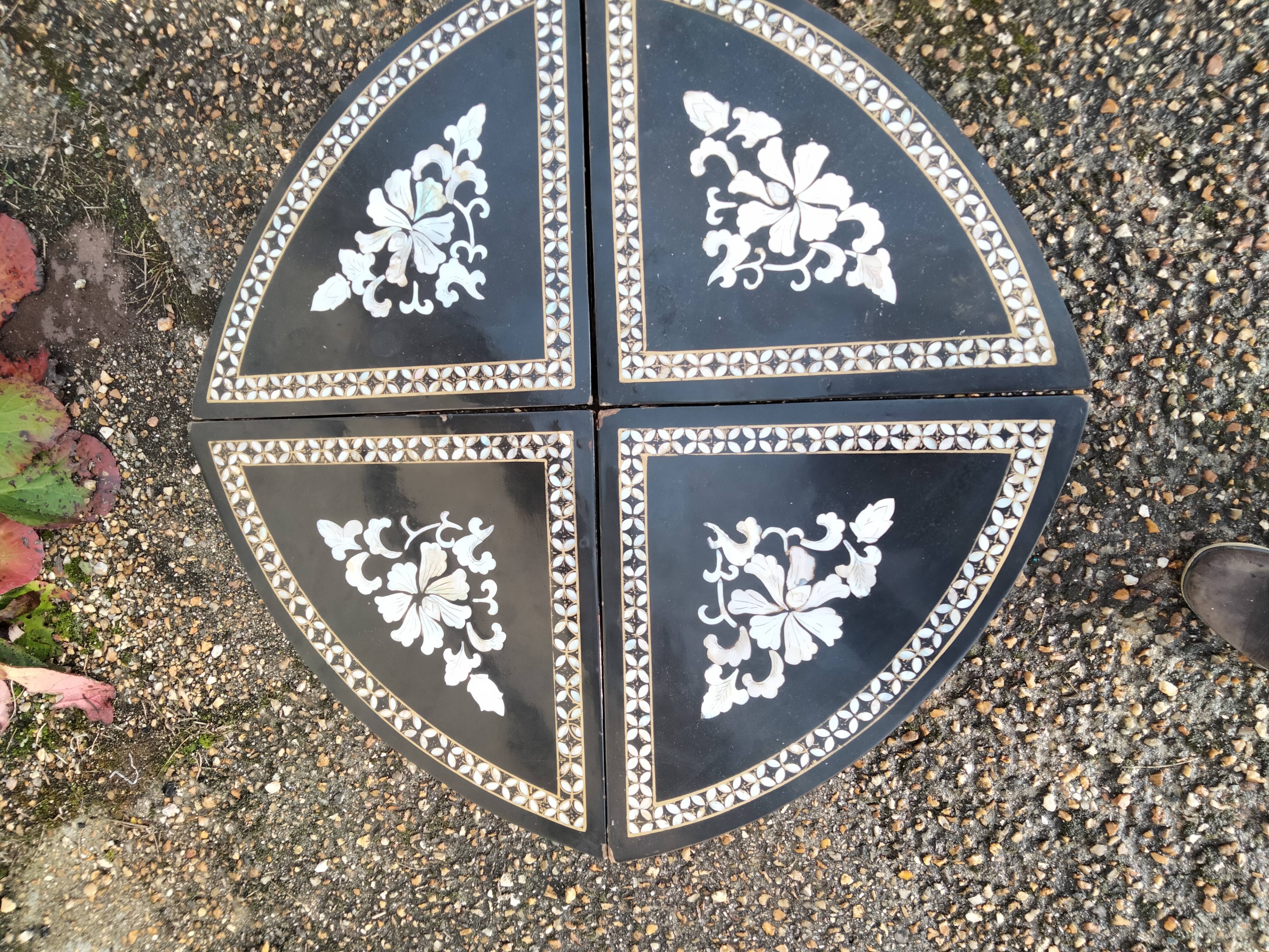 Coffee table Asian décor inlaid with vintage antique mother-of-pearl