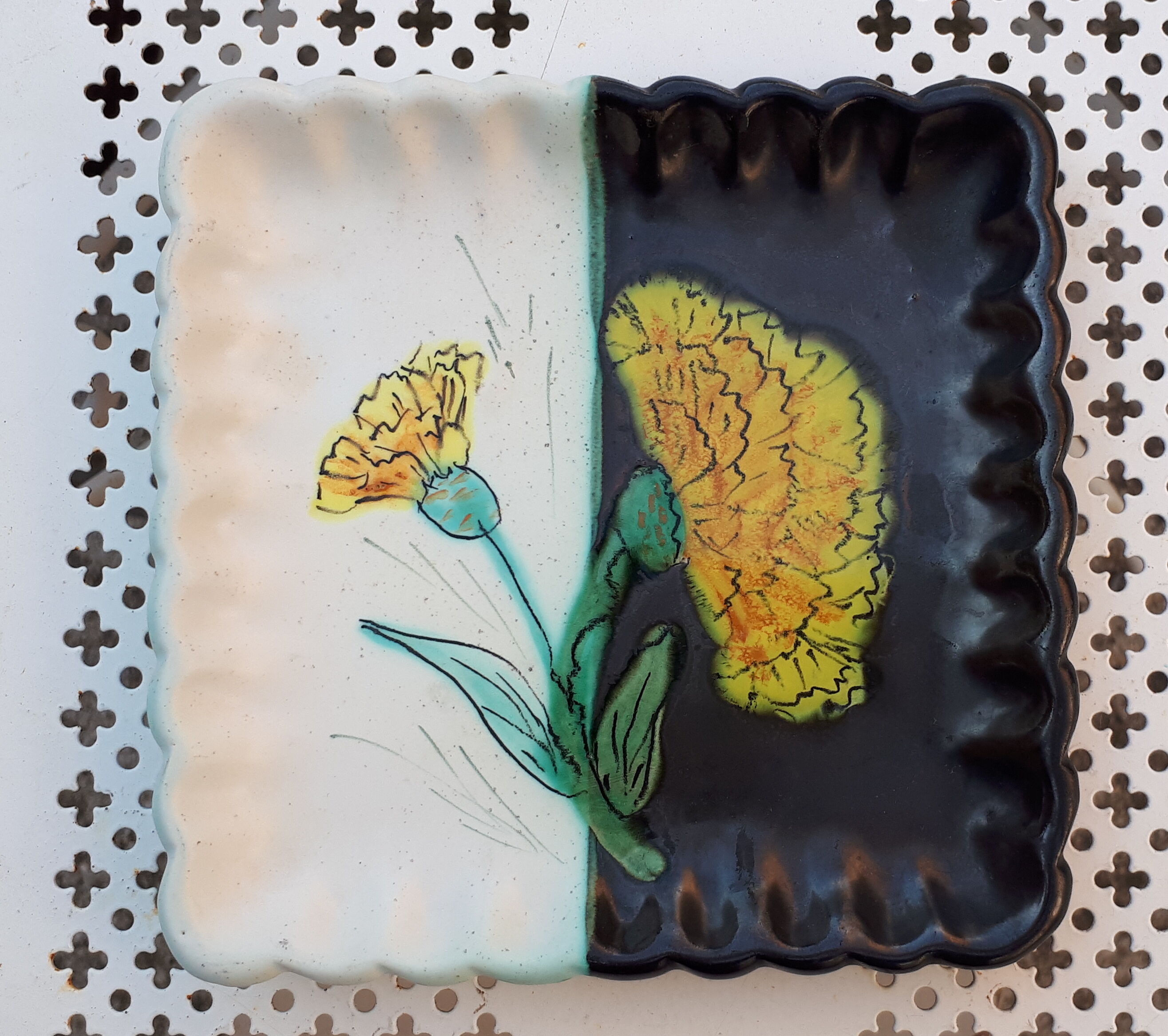 Empty pocket Cerenne Vallauris Yellow Carnation