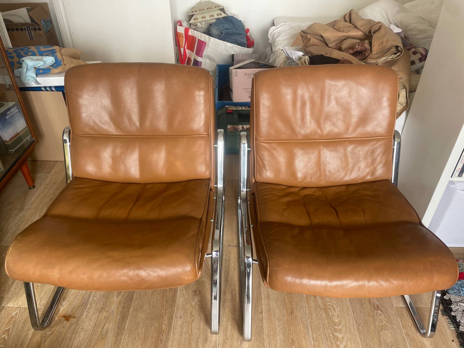 Superbe paires de chauffeuses scandinaves