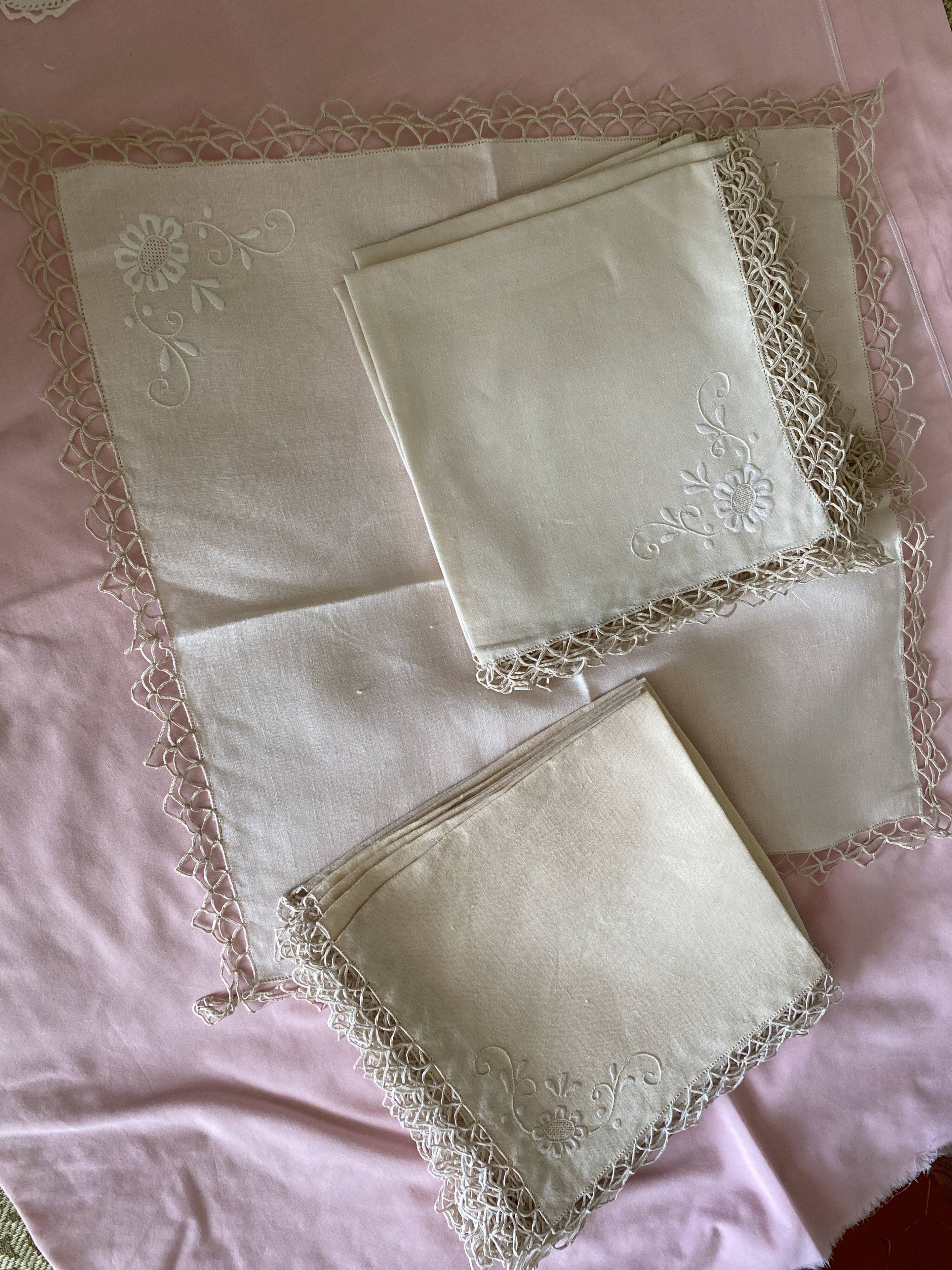 Set of embroidery towels