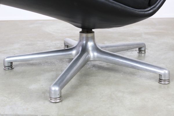 Black leather F141 armchair by Geoffrey Harcourt for Artifort, 1970s