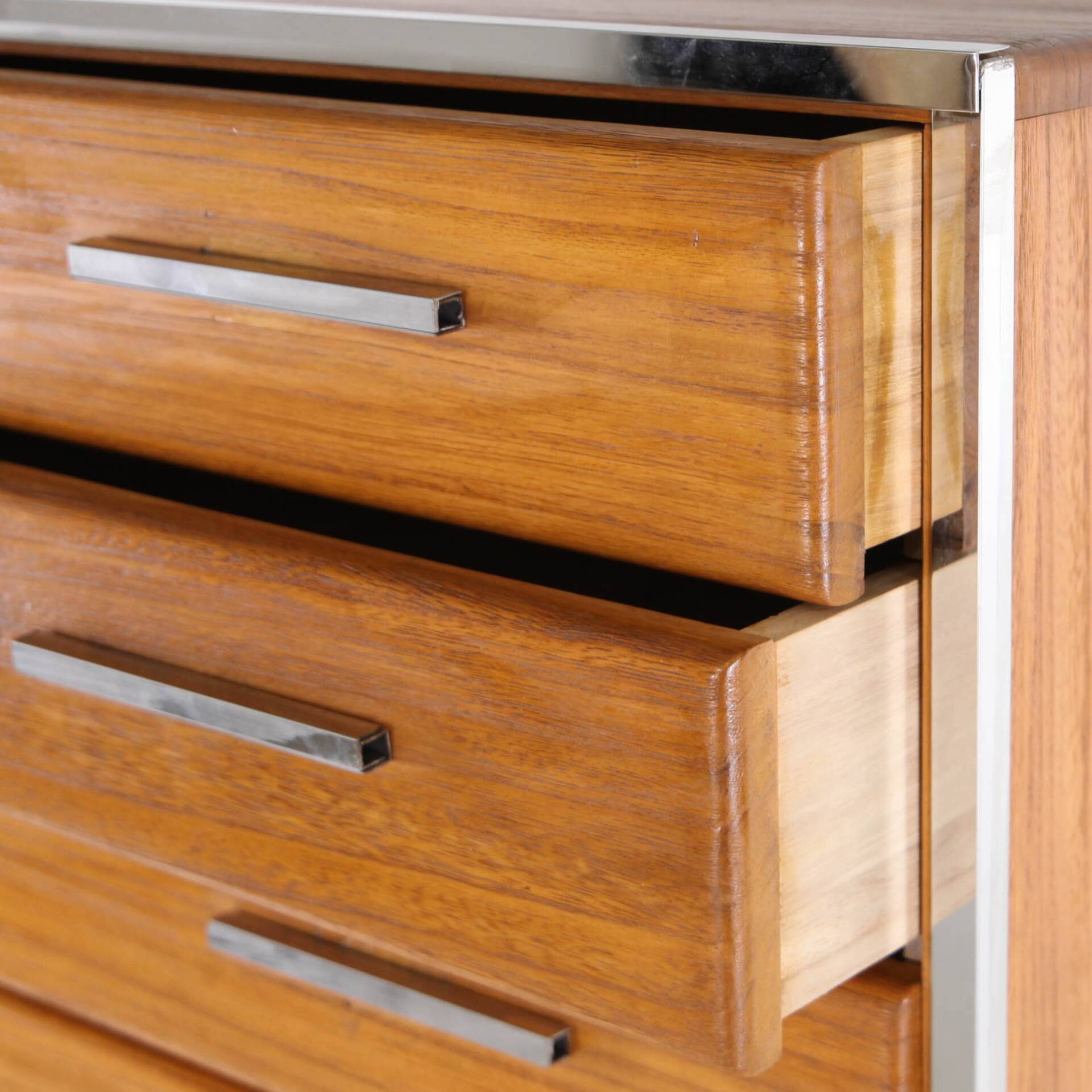 Japanese high commode
