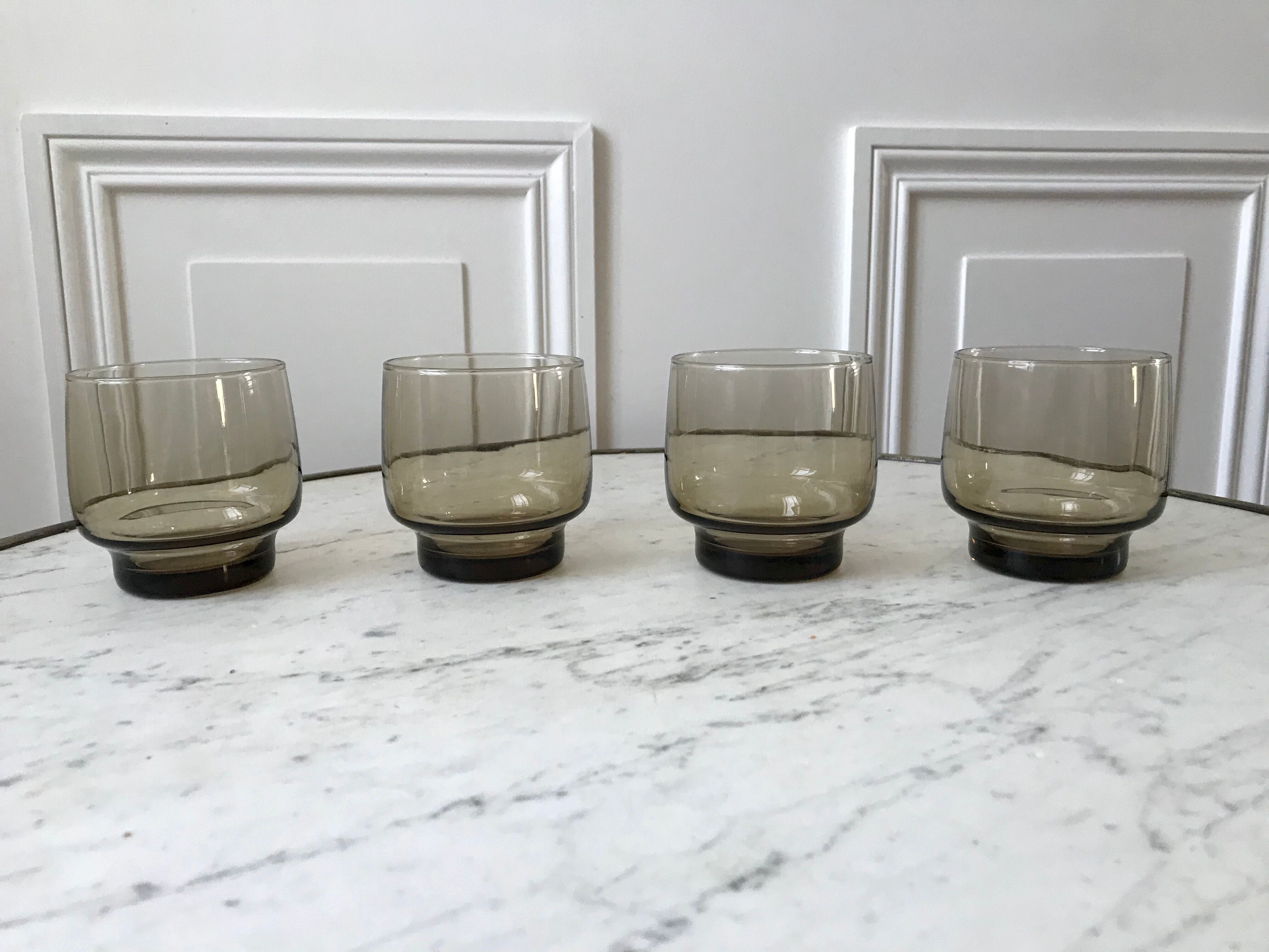Set of 4 glasses in smoked glass 70s