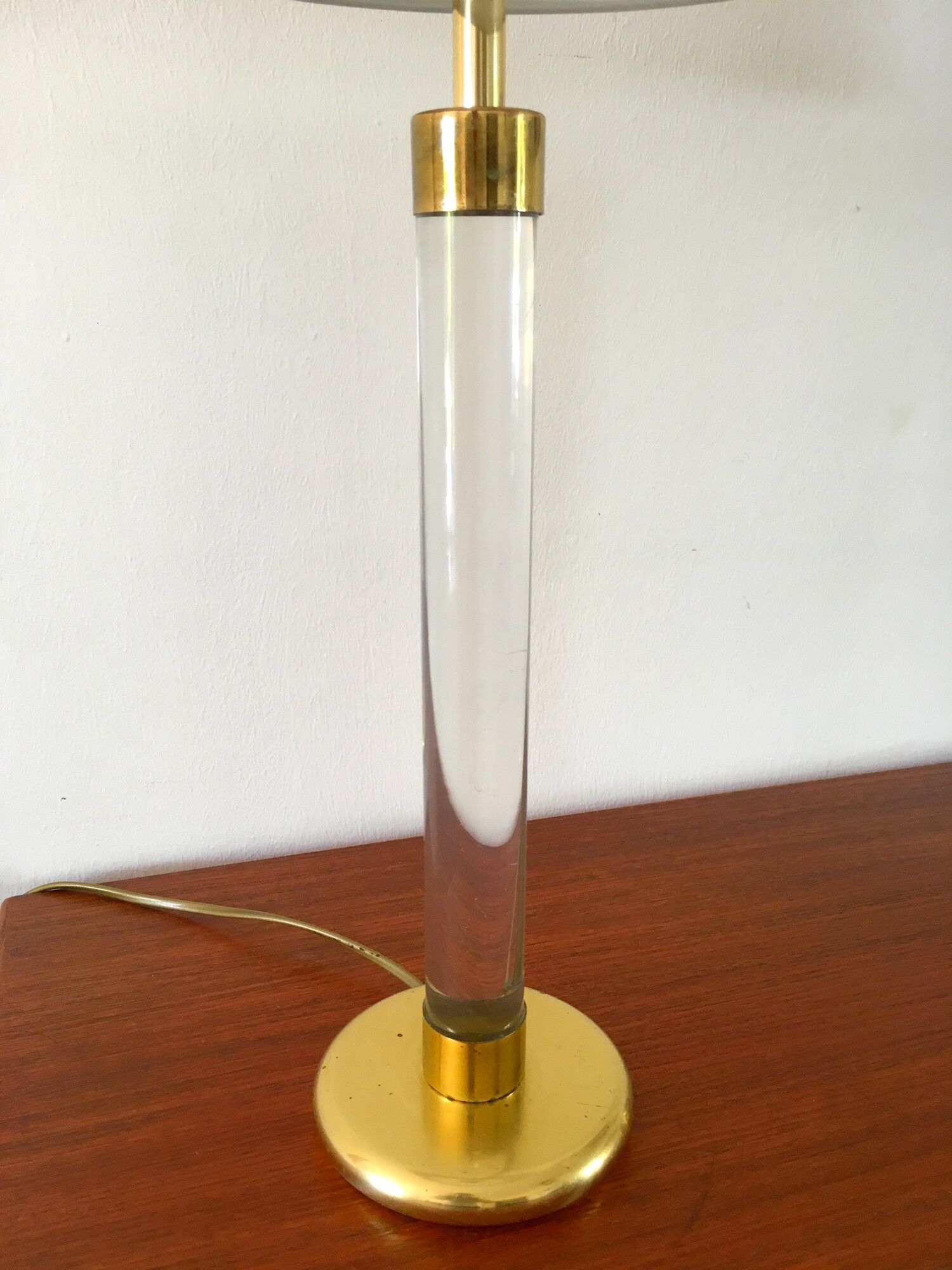 2 70s vintage Plexiglas lamps