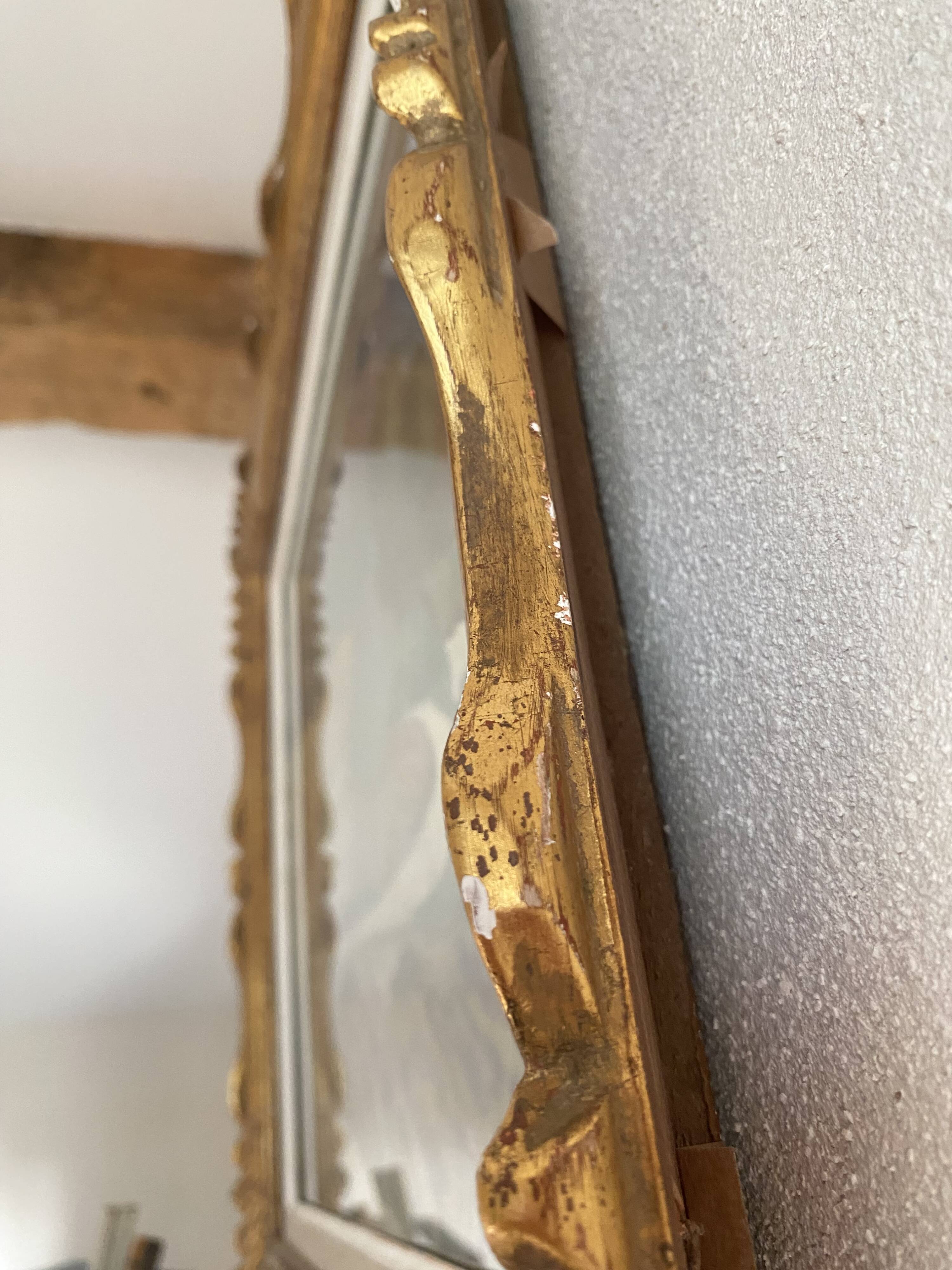 Provence oil from the 1950s under glass