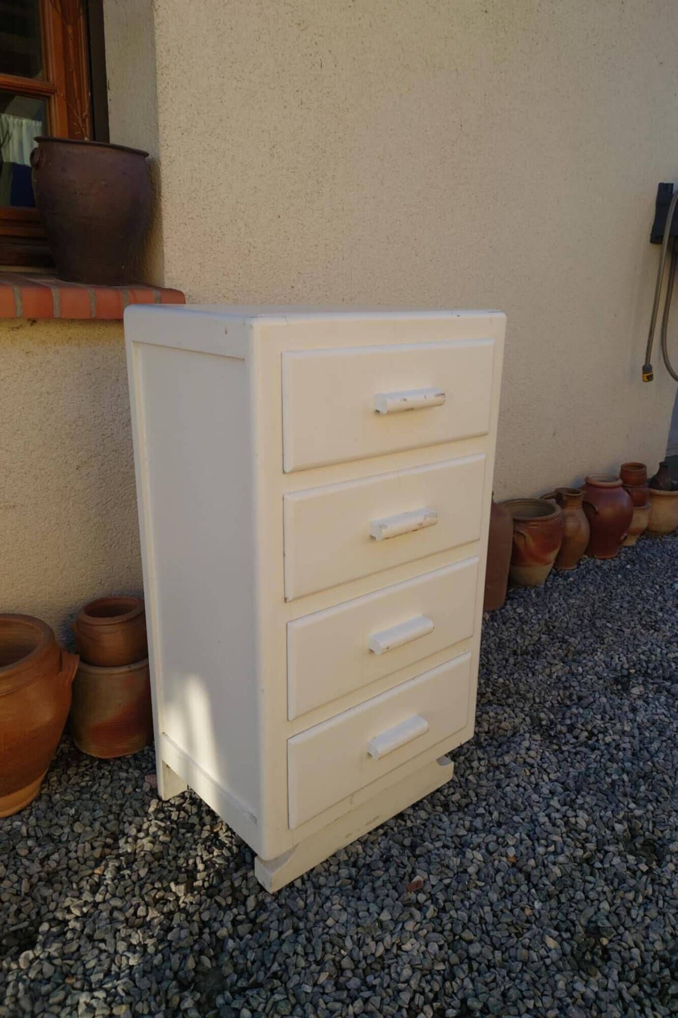 Art Deco chest of drawers in white painted wood with 4 drawers
