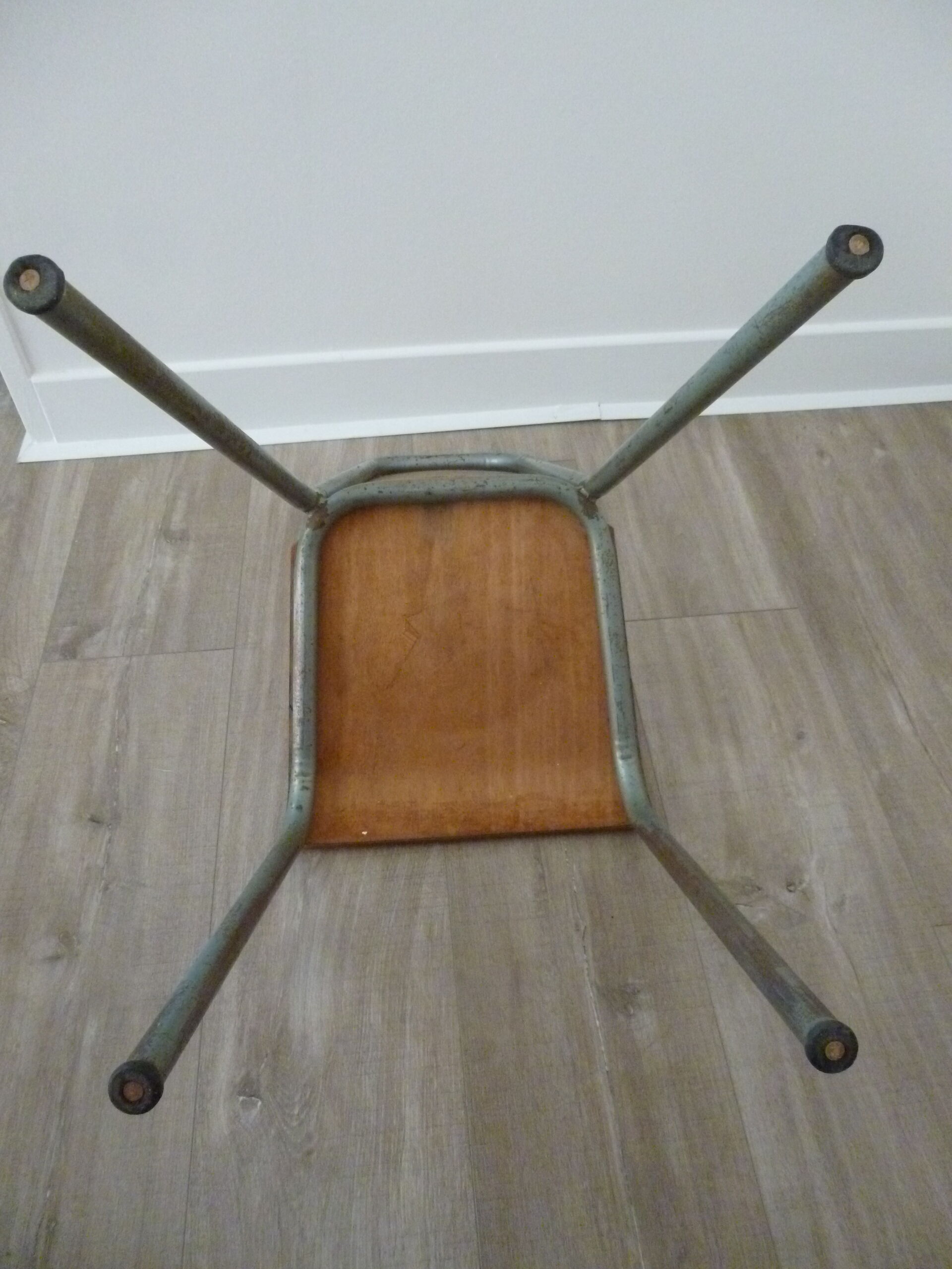 school chair for 6/8 year olds