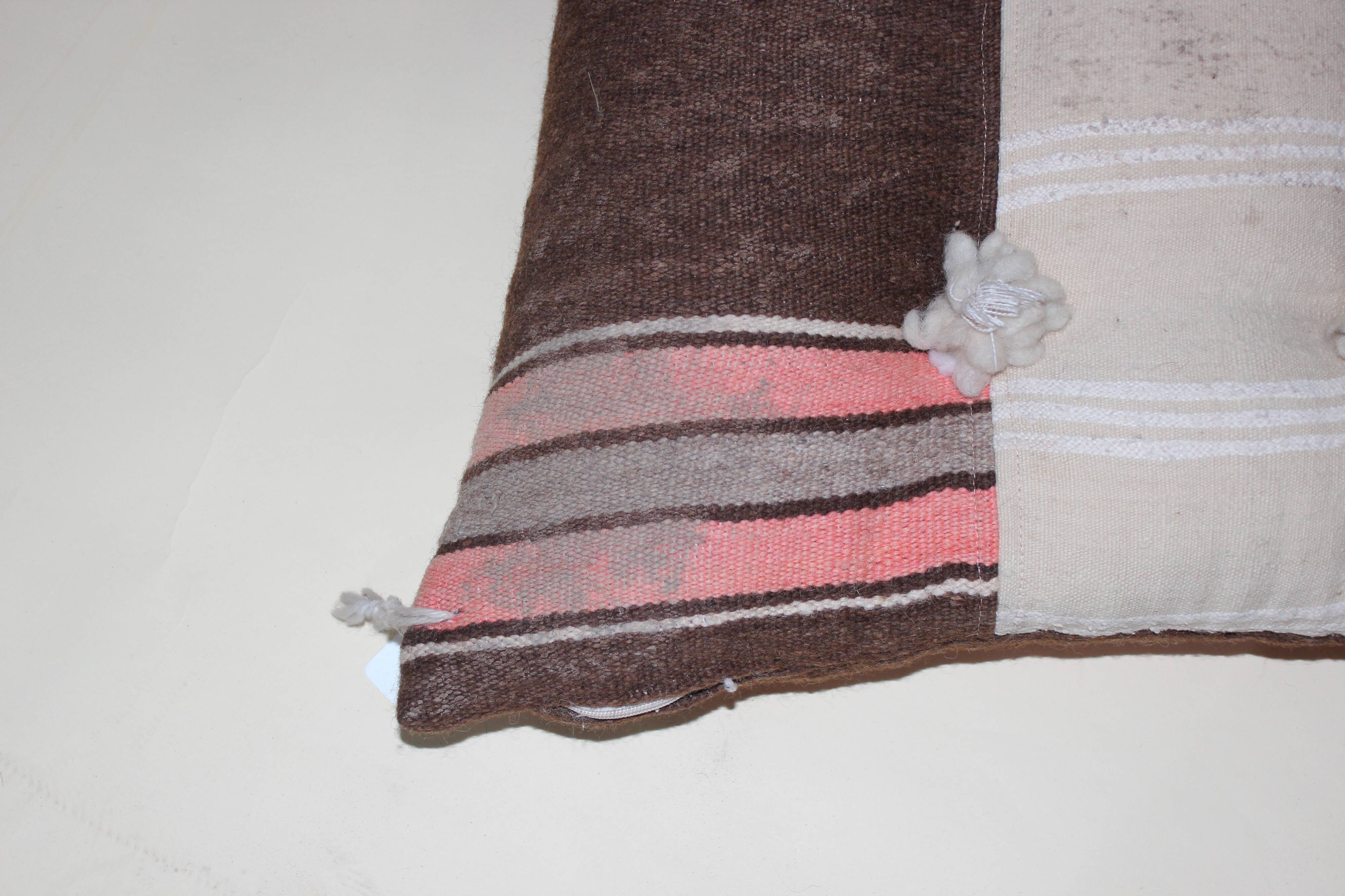 berber cushion