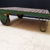 Table basse, chariot industriel