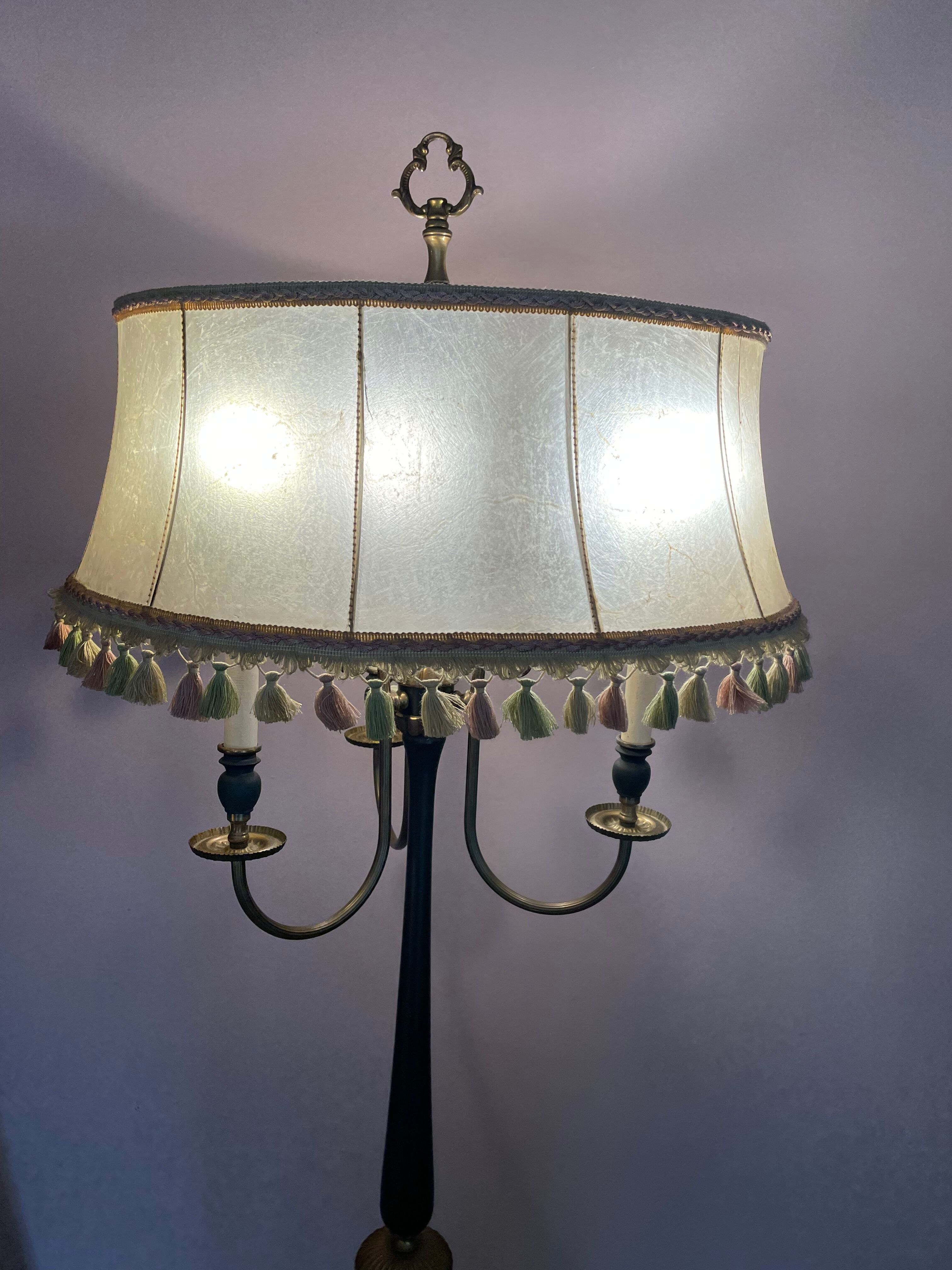 Vintage floor lamp in black and gold metal with lampshades
