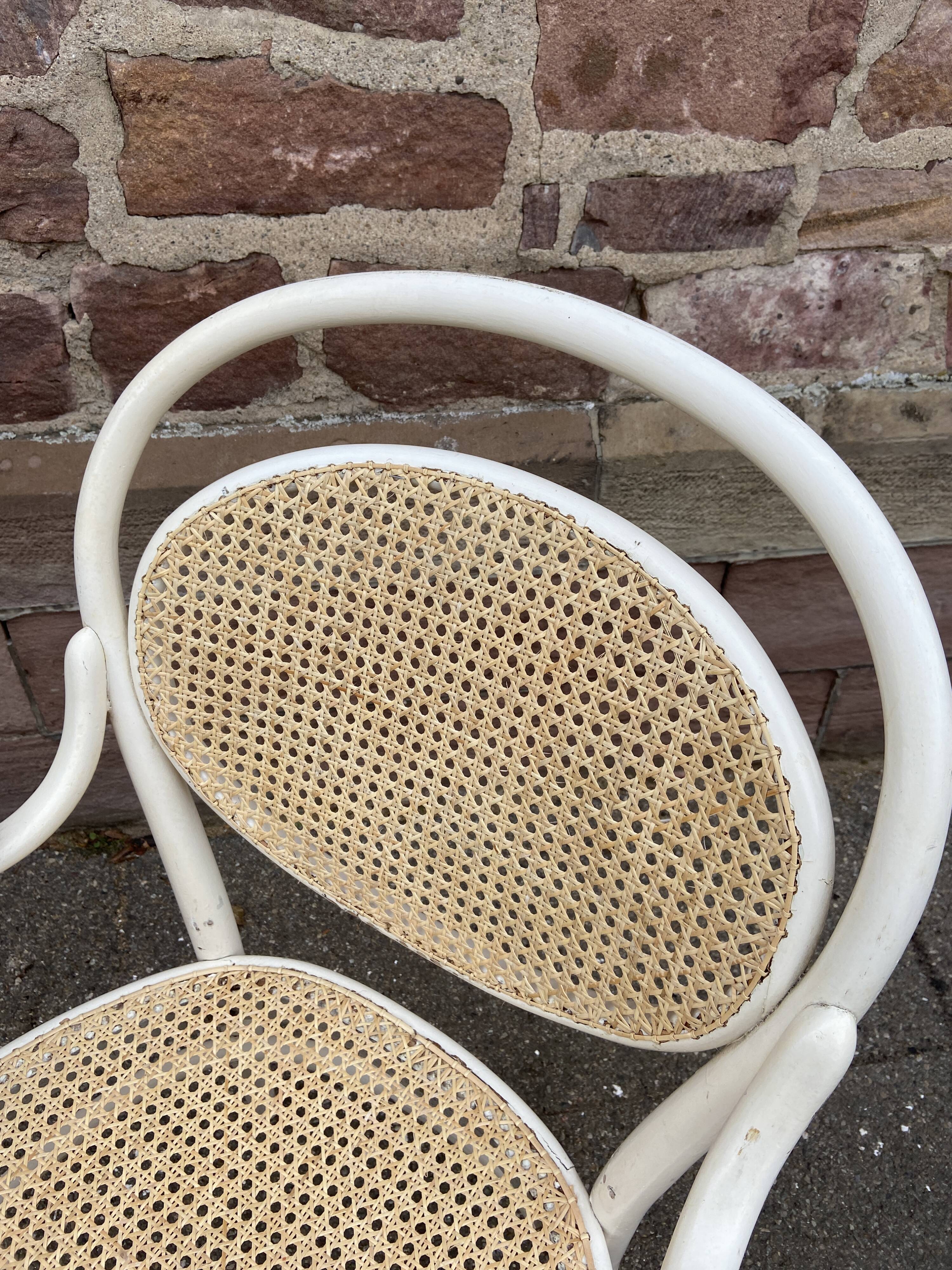 Viennese bistro armchair Nr 11 late nineteenth Bentwood