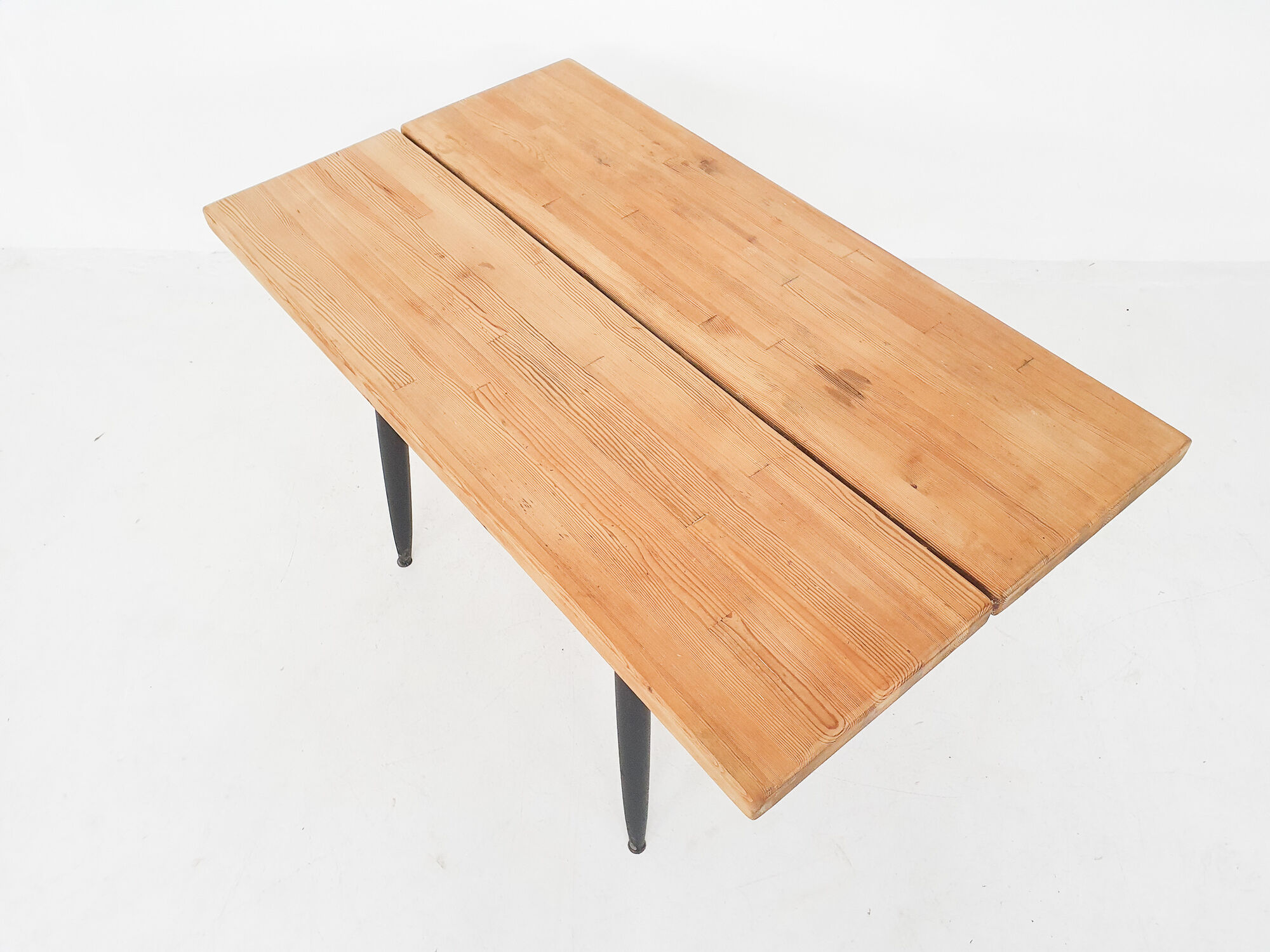 Table à manger Ilmari Tapiovaara Pirkka pour Laukaan Puu Finnland, 1955