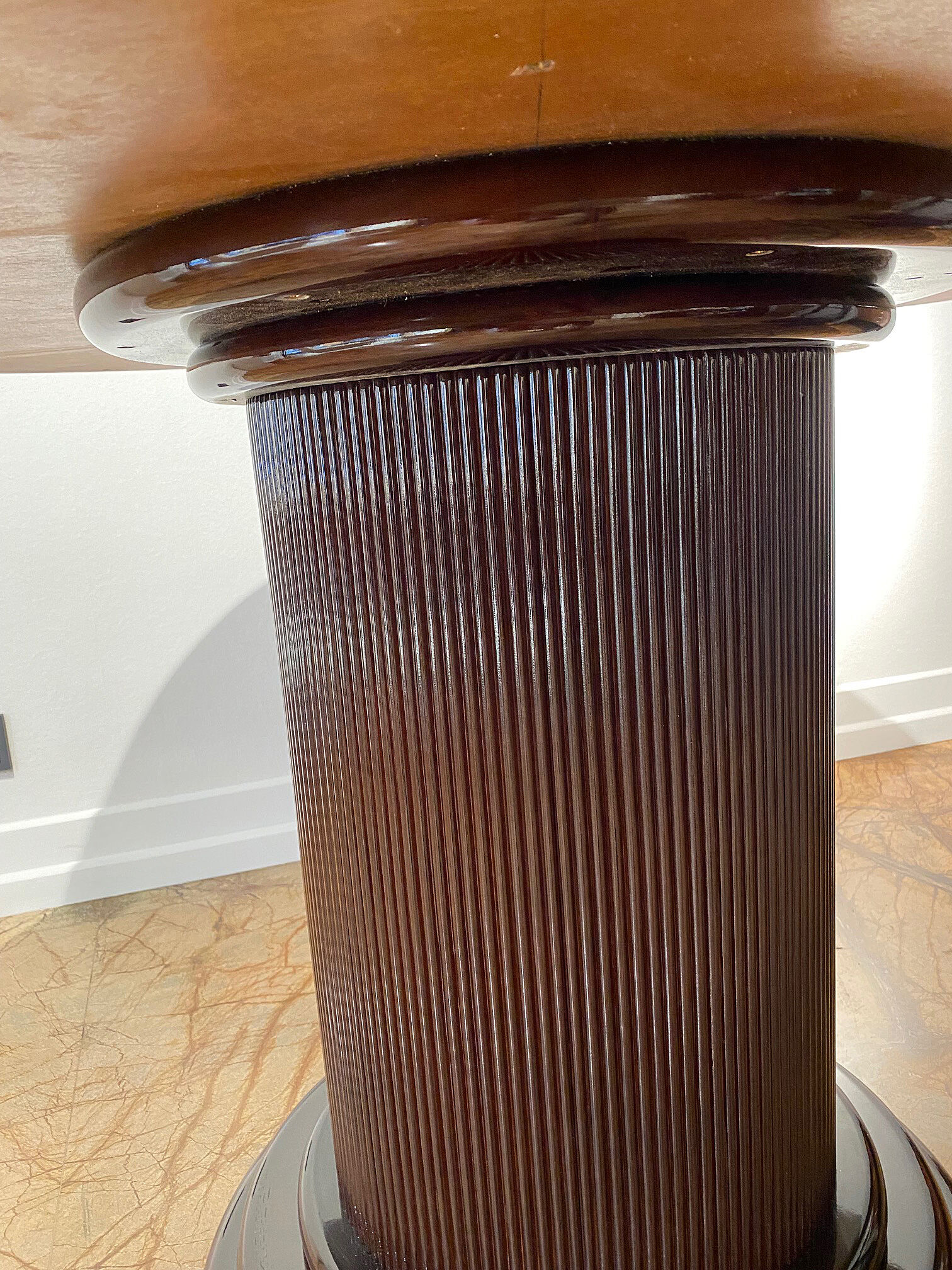 Art deco round dining table