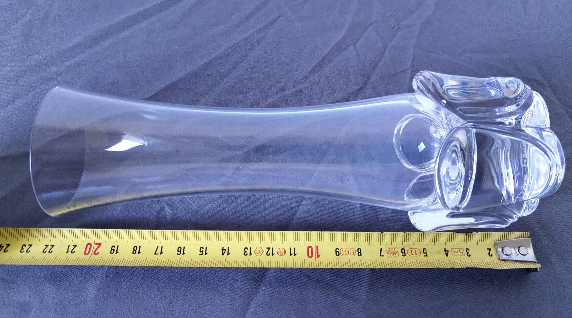 Vintage trumpet vase in crystal signed Daum France 21cm