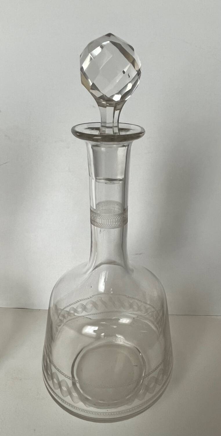 Pair of engraved crystal decanters