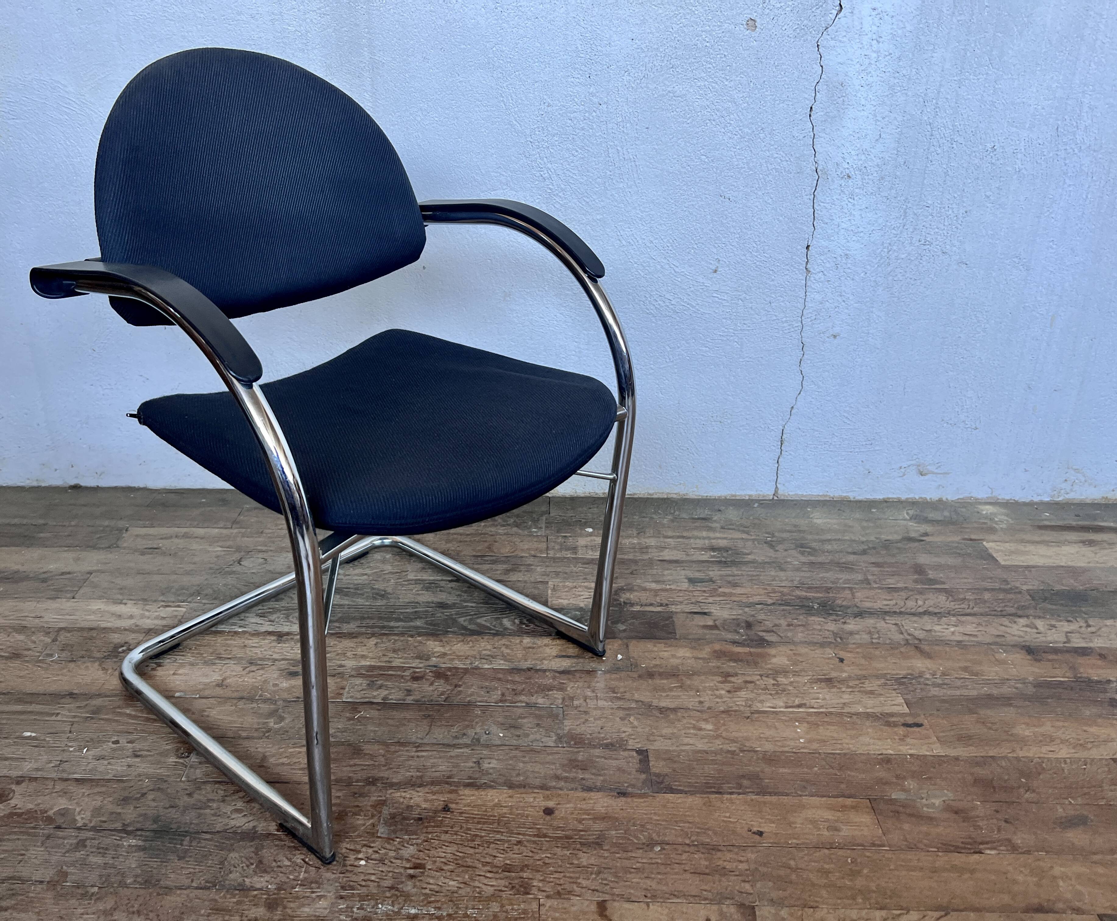 Trio de fauteuis Vitra