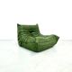 Fauteuil Togo en cuir vert forêt attribué à Michel Ducaroy pour Ligne Roset.