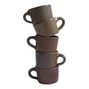 Set of 5 brown stoneware cups