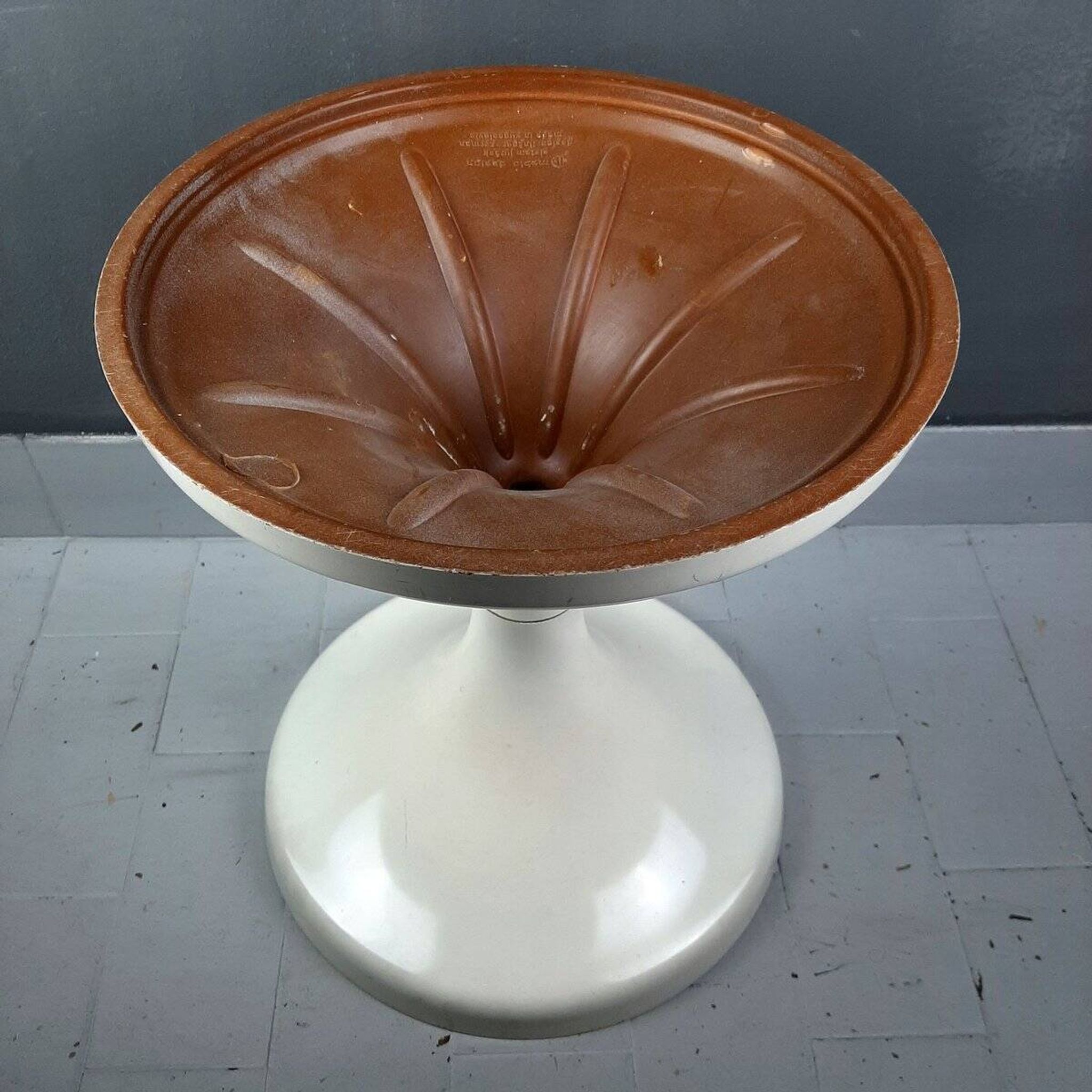 Jurcek stool in white plastic by Bogomir Zorman & Ljerka Finžgar for Meblo Yugoslavia, 1970s