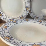 Sarreguemines plates and sauceboat from 1924