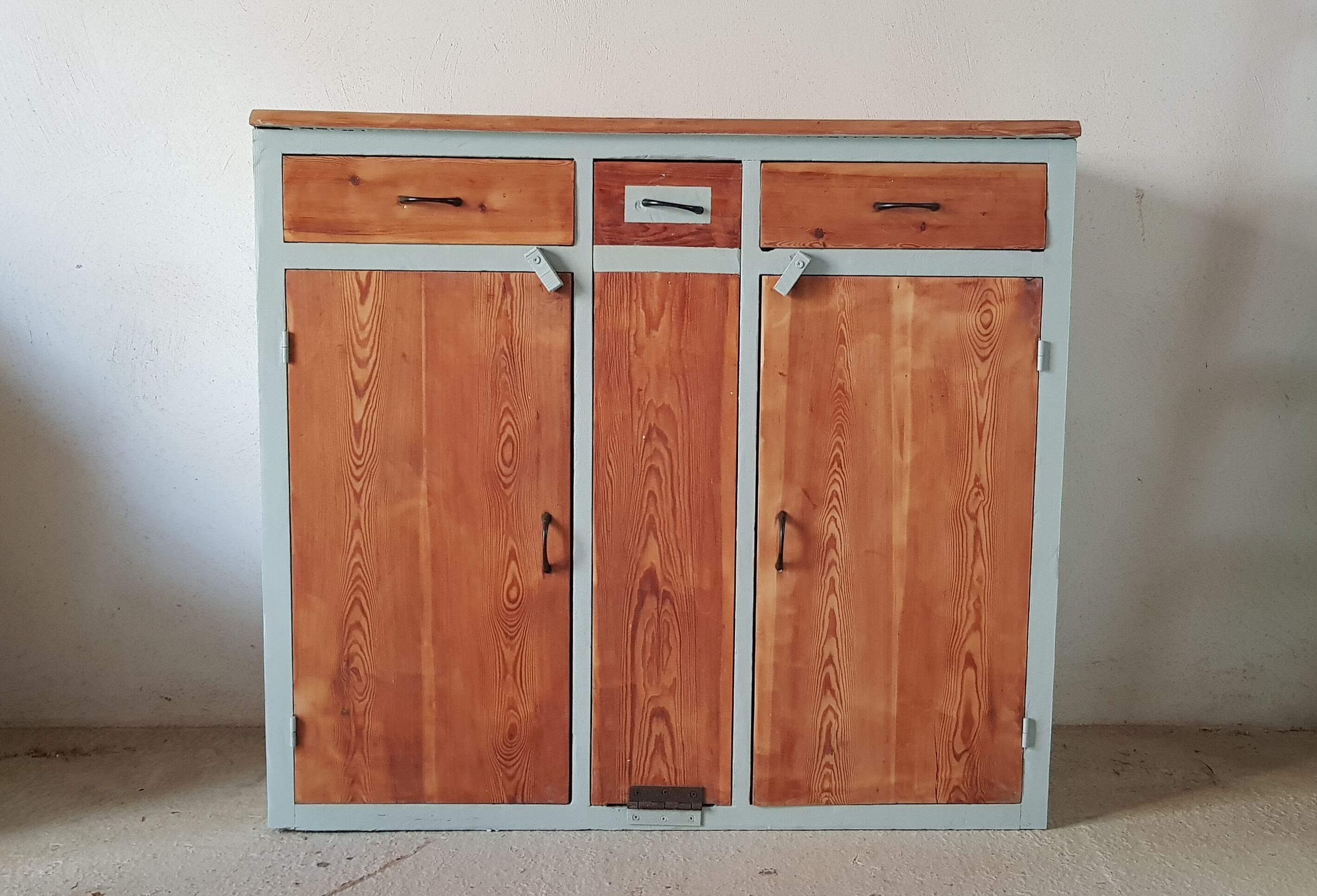Vintage buffet