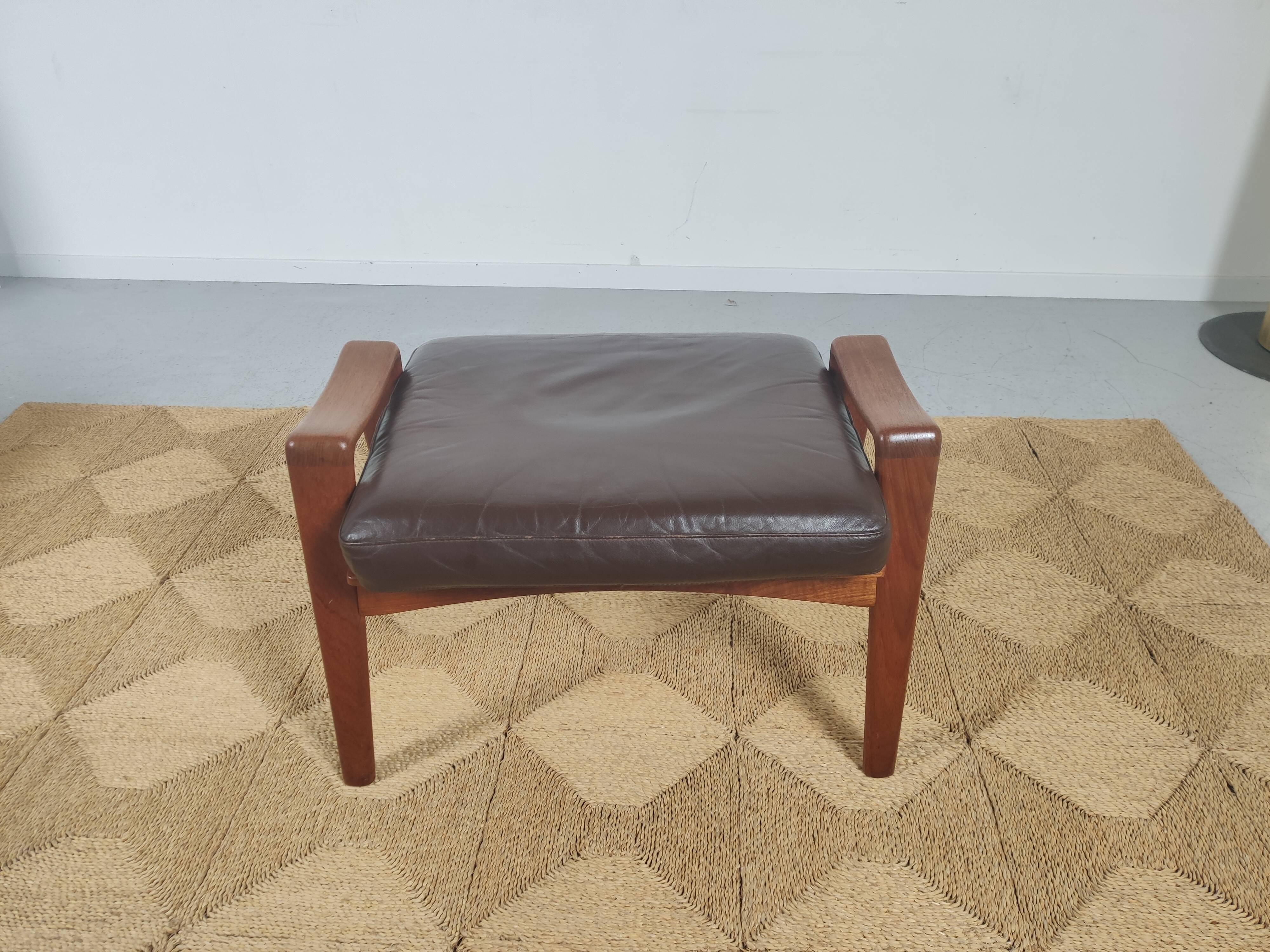 Leather and teak footrest Arne Wahl Iversen, Denmark 1960