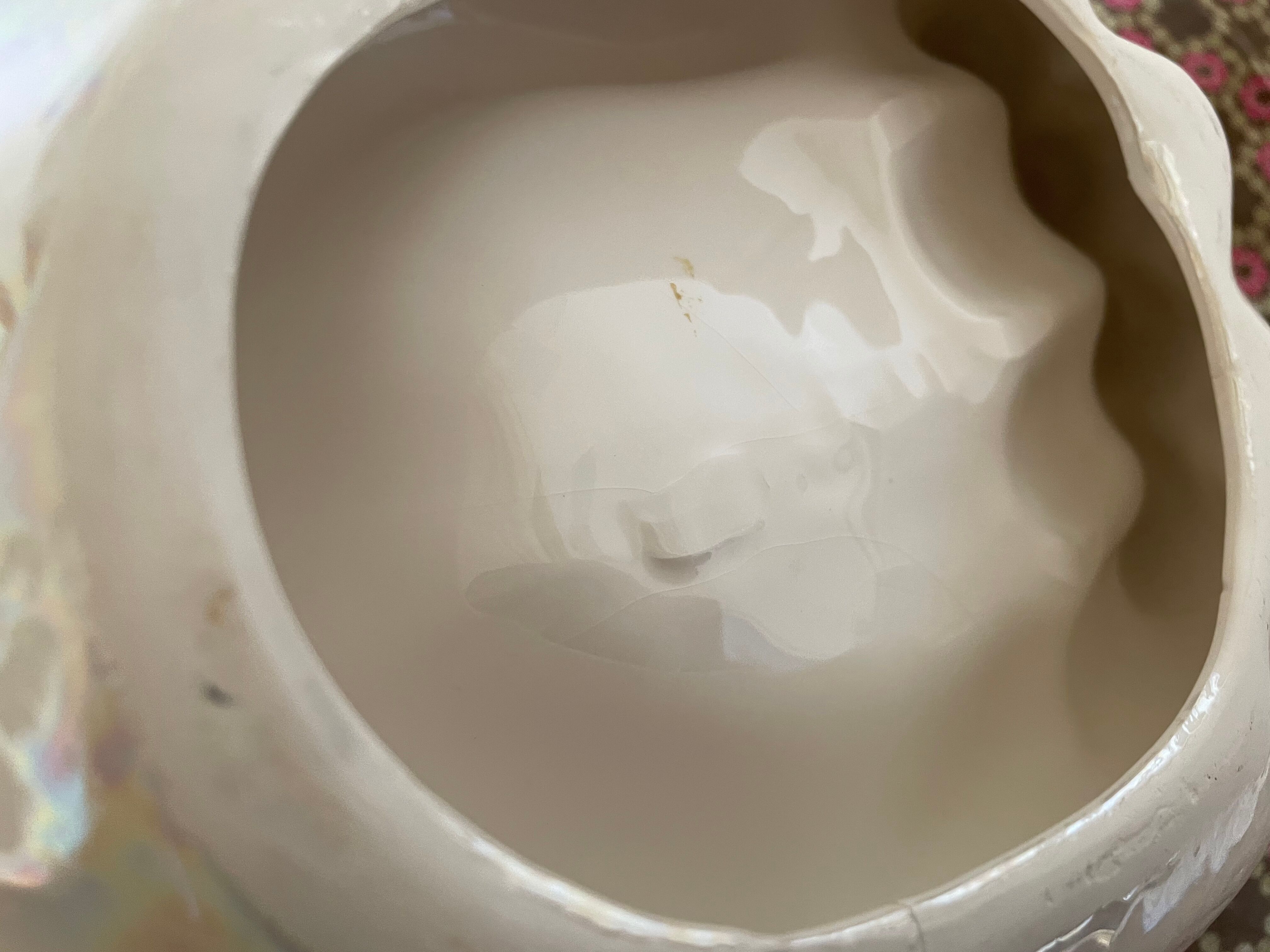 Empty ceramic hand pocket 1970