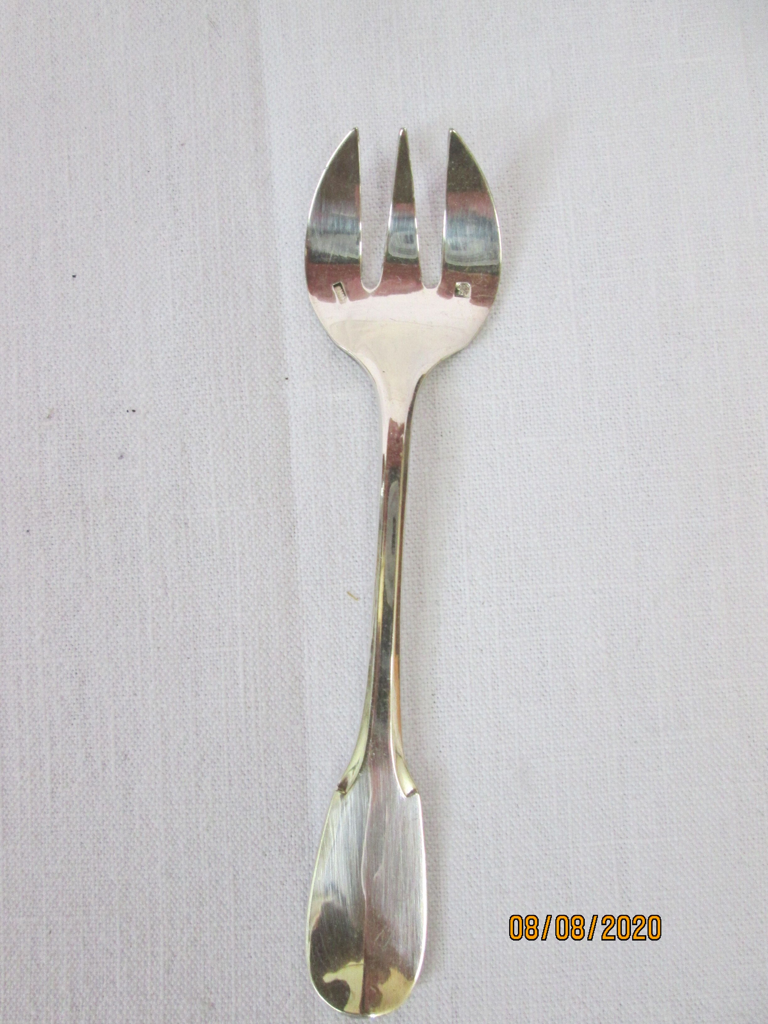 12 silver metal oyster forks