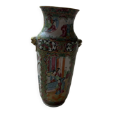 Chinese porcelain vase