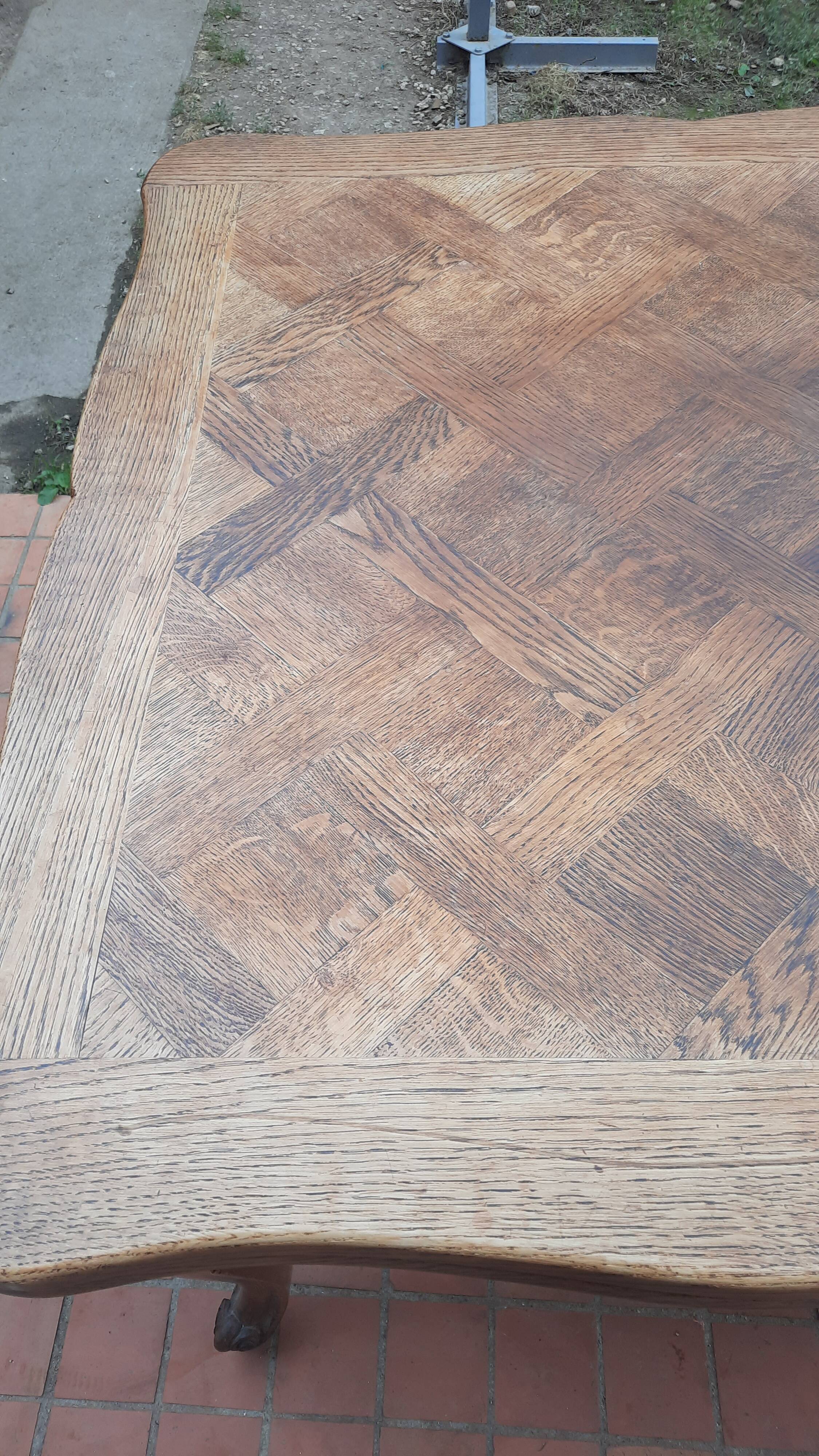 Vintage extendable table