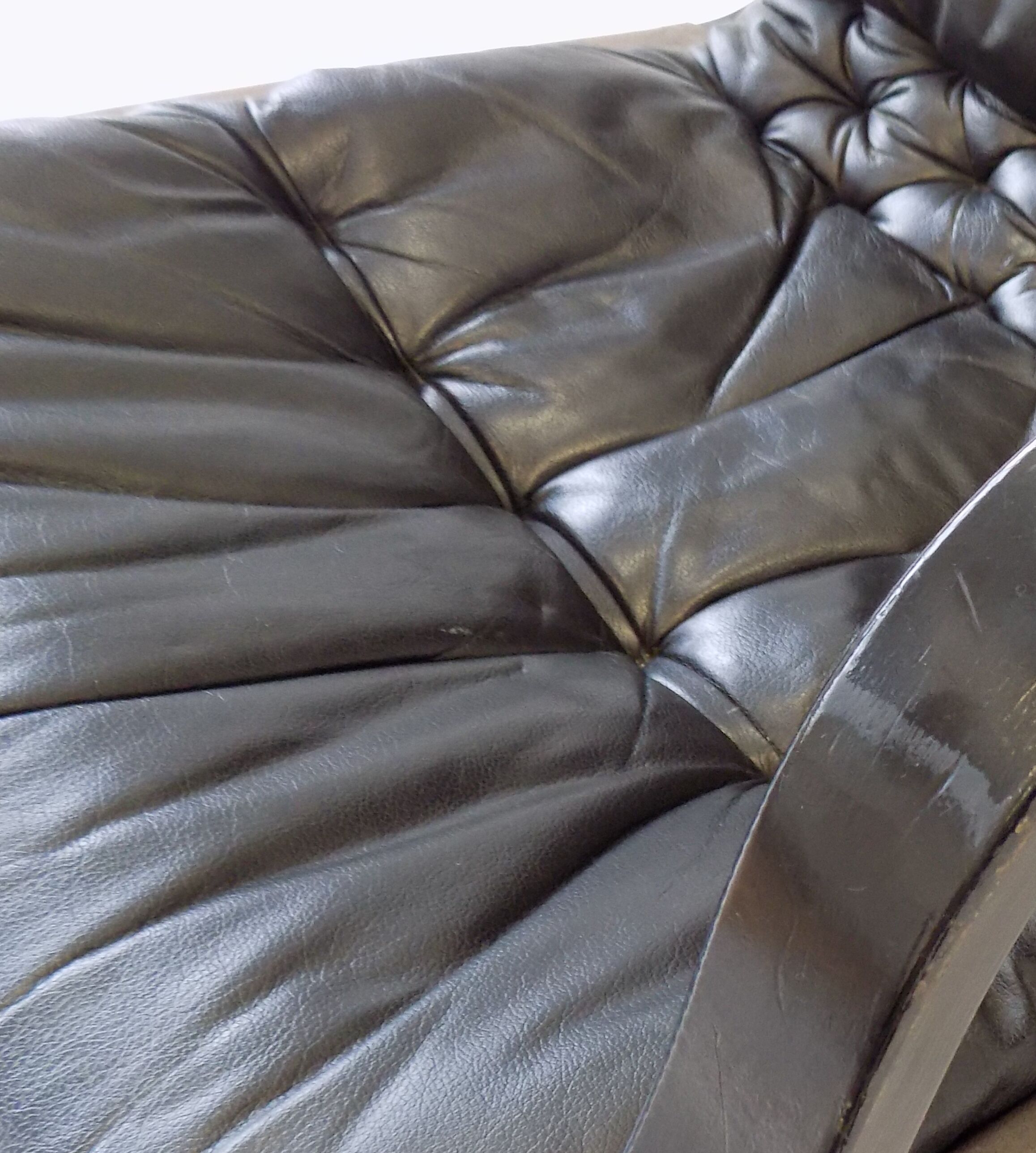 Asko Koivutaru black leather armchair by Esko Pajamies