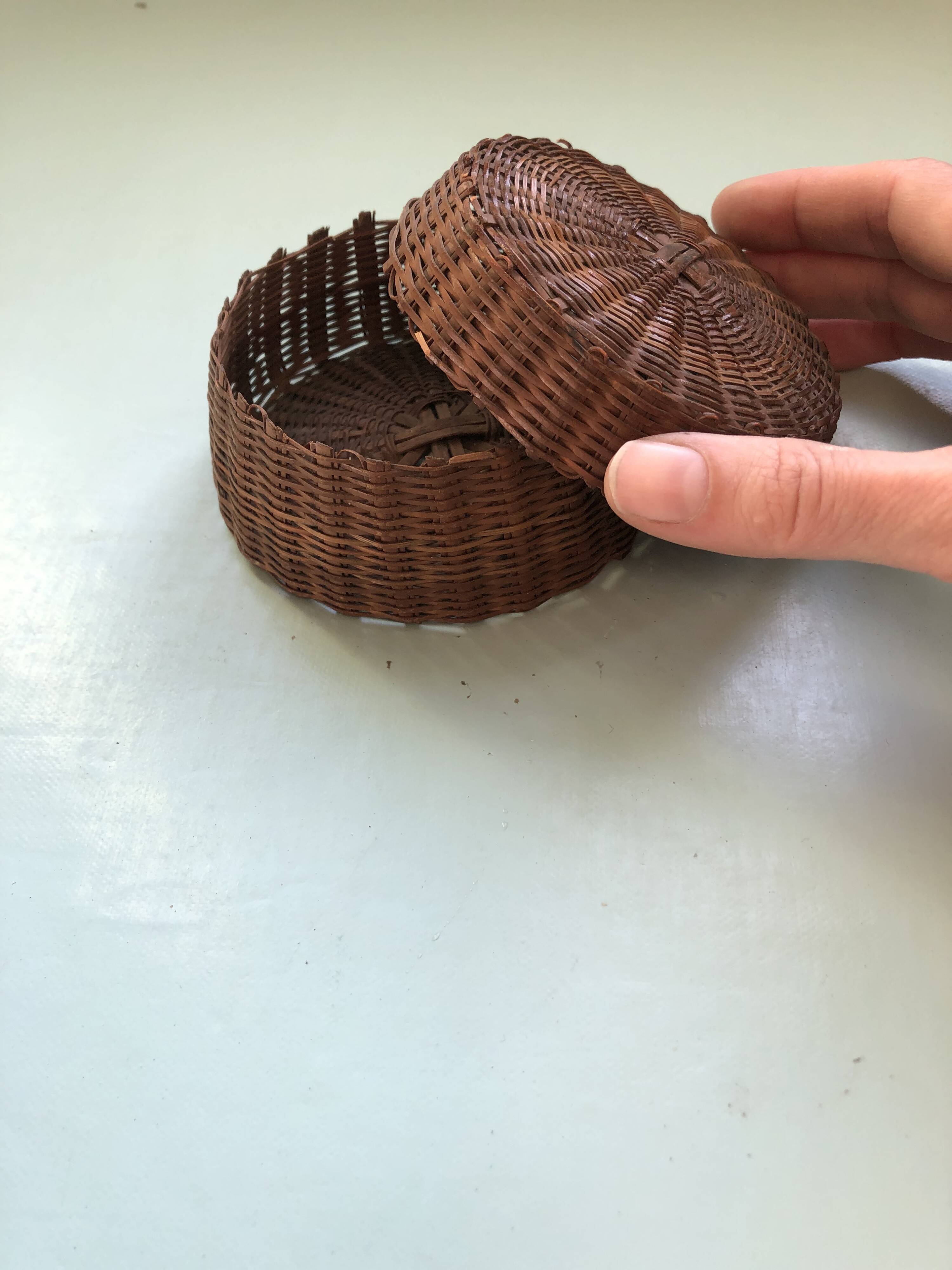 Mini box, wickerwork