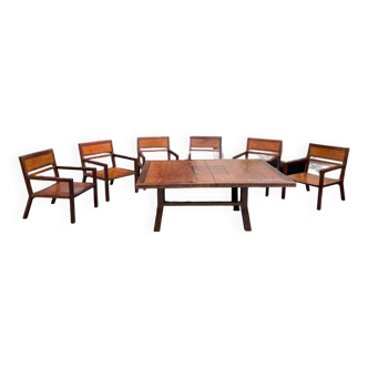 Ensemble Table de repas rectangulaire et sa suite de 6 fauteuils en bois exotique et bambou.