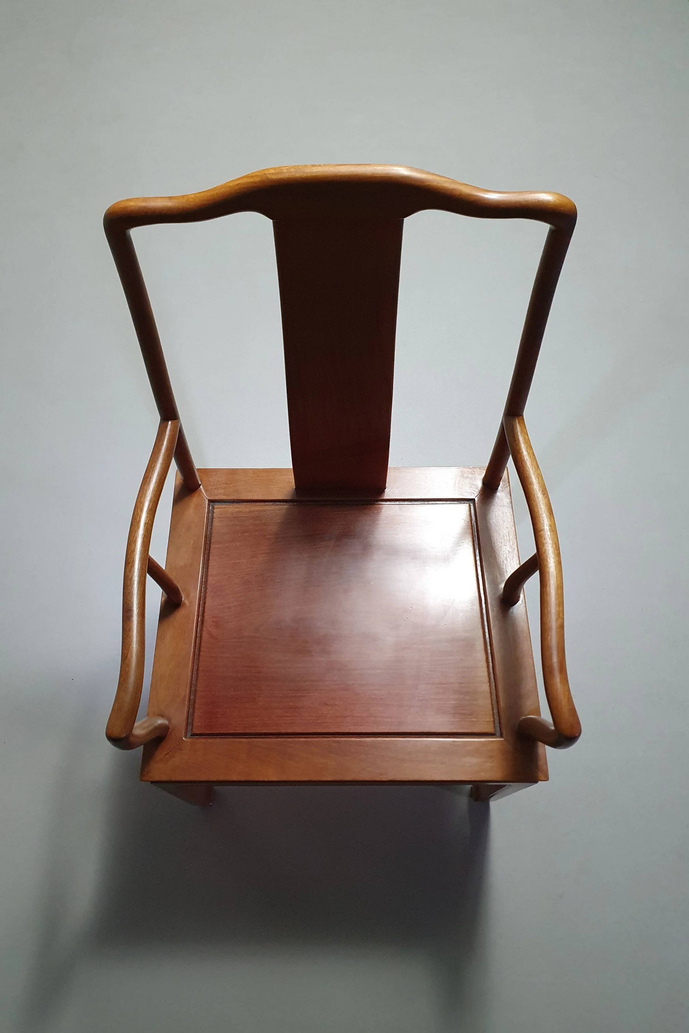 Vintage Chinese Ming rosewood chair