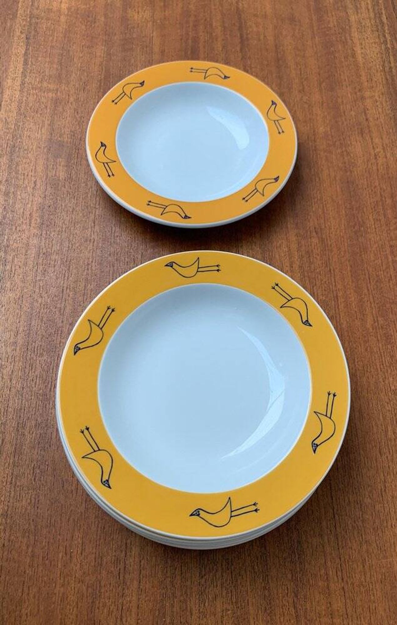 Postmodern German series of flying objects, soup plates by David Palterer and Sieger Design for Arzberg, 1990s, set of 7.