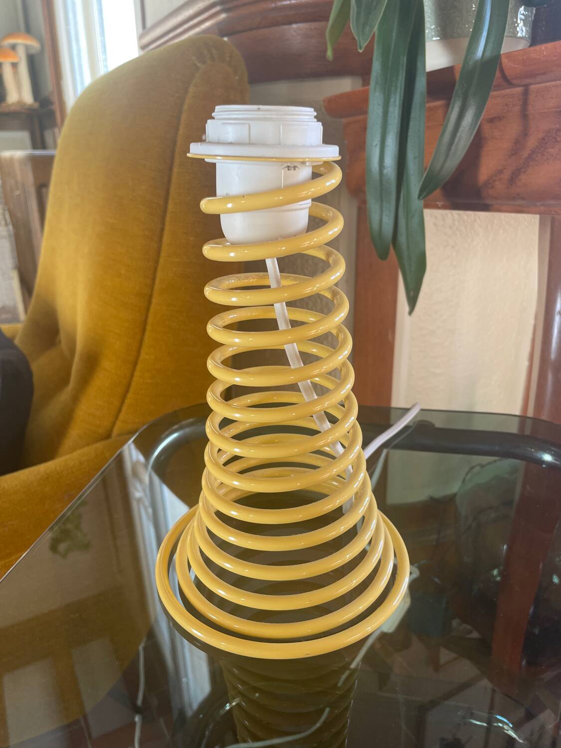 Spring lamp 1980