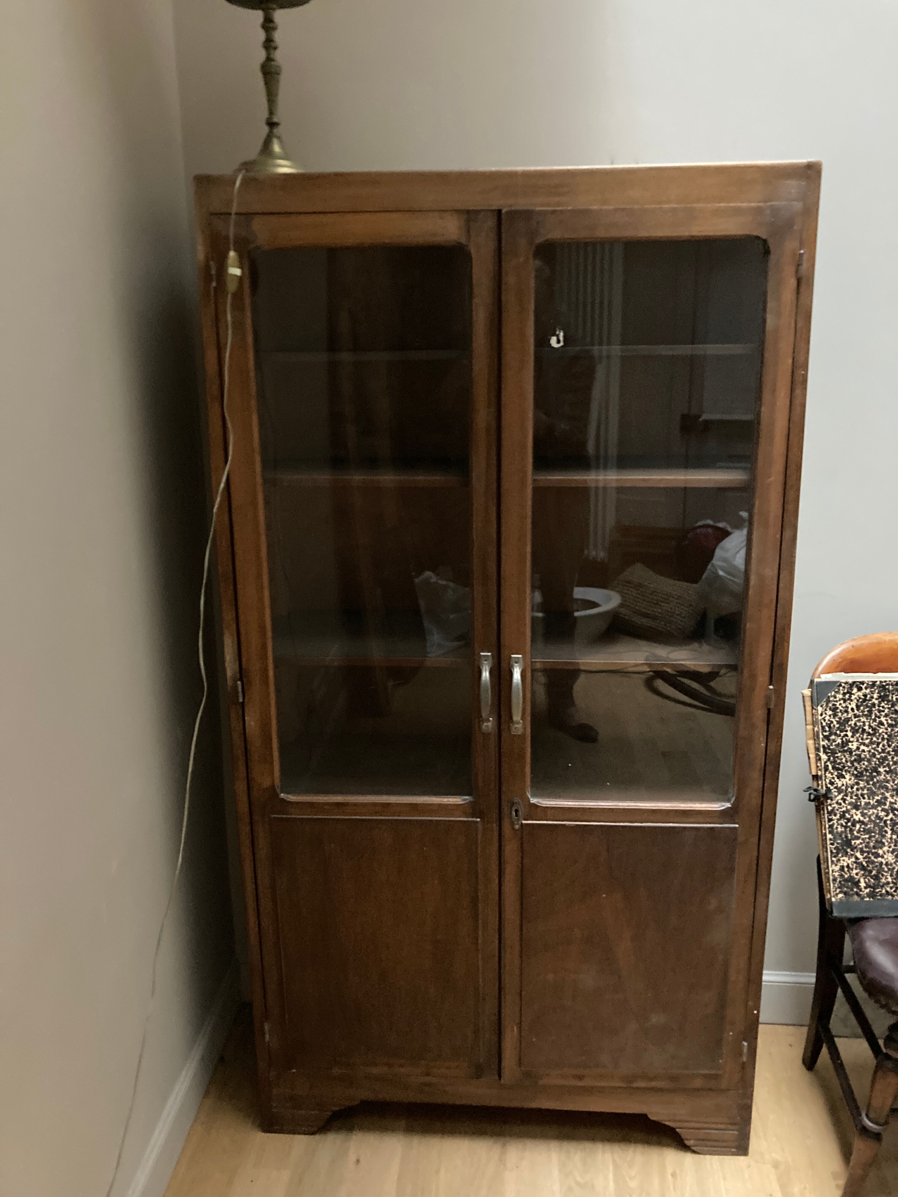 Library showcase 40s