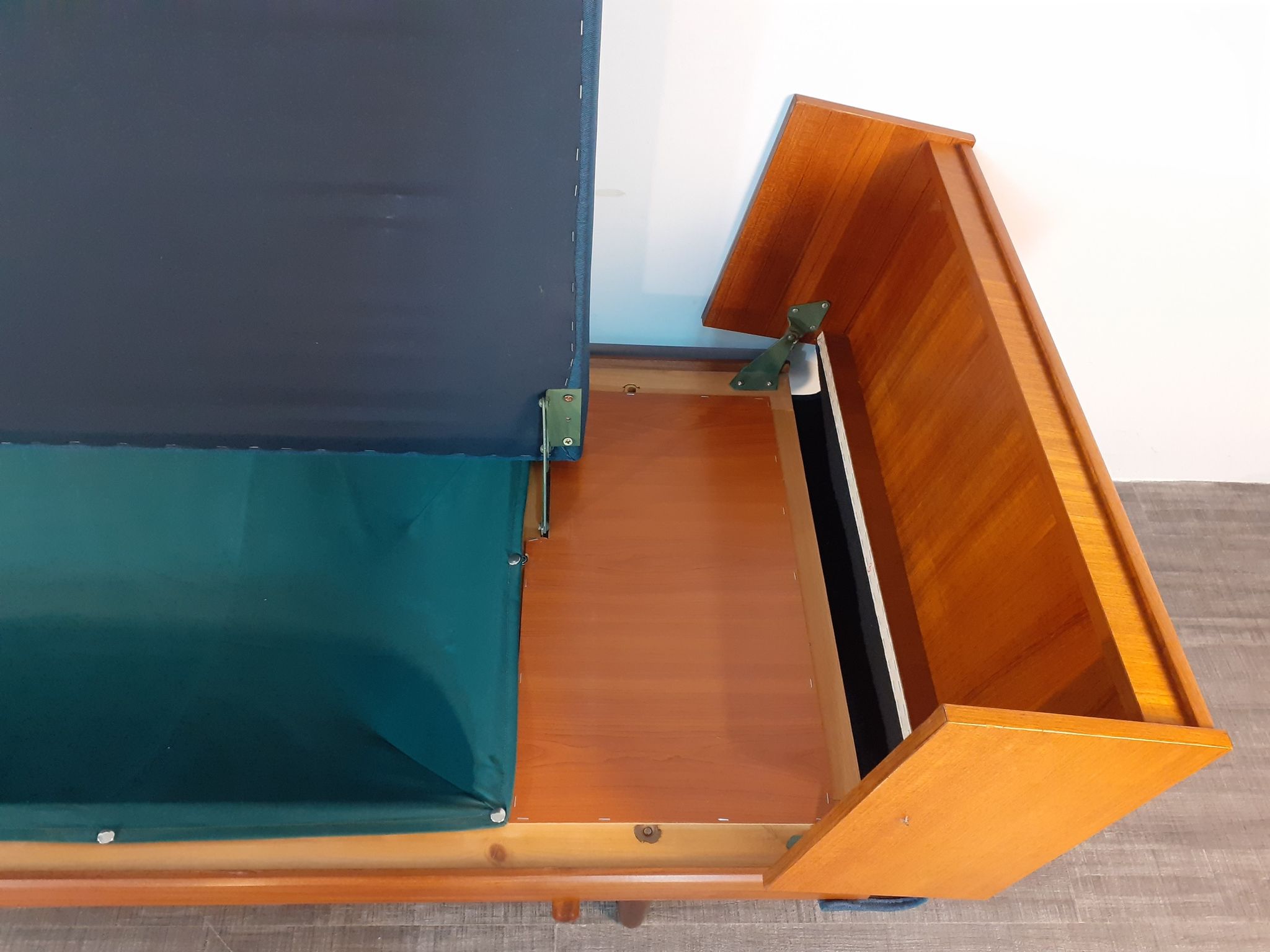Norwegian daybed sofa in teak and blue fabric, renovated, vintage scandinavian 1960s