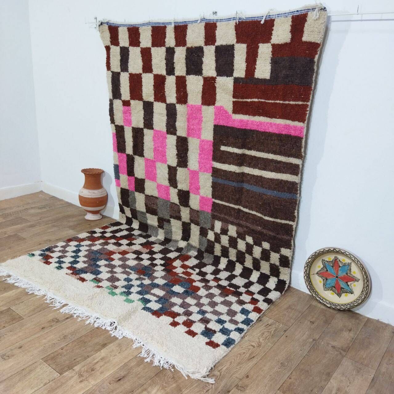 Handmade Moroccan Berber rug 280 x 176 cm