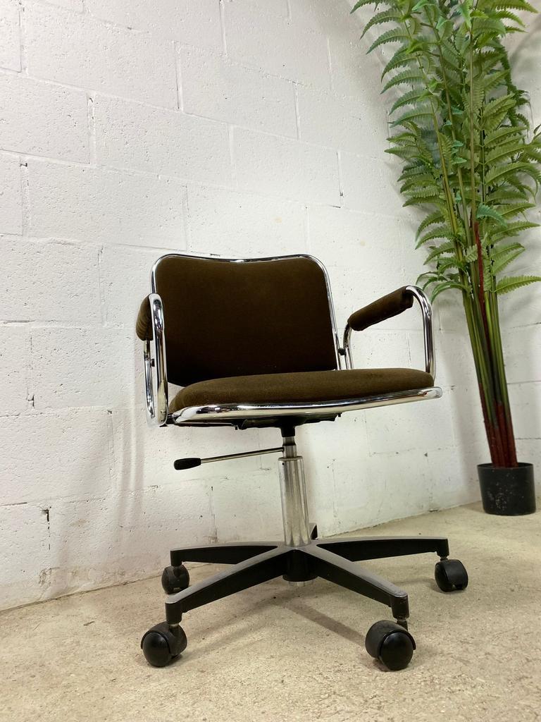Chaise de bureau vintage avec finition chromée