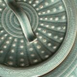 Superb Korean celadon flat soup tureen with its lid
