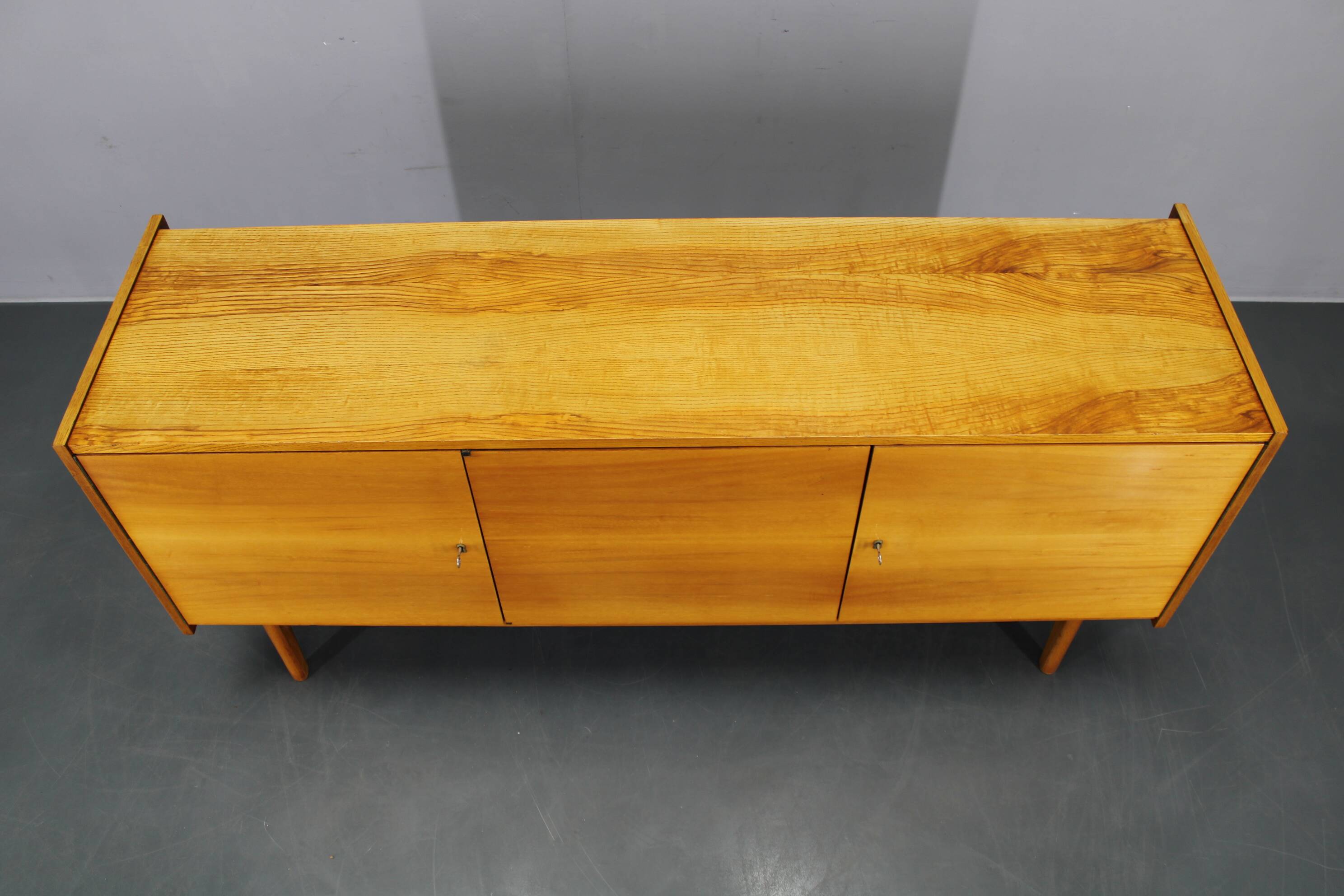 1960s Czechoslovakian maple veneer sideboard, high gloss finish