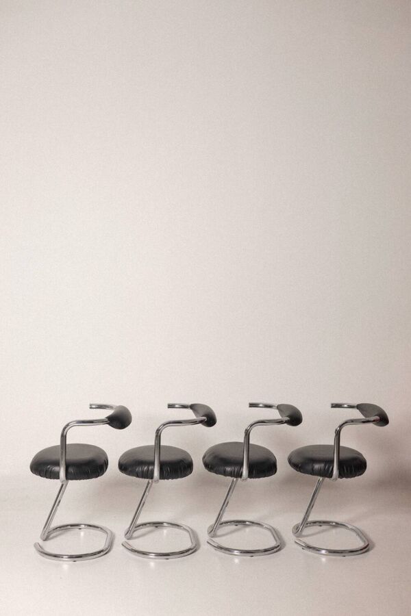 4 chaises cobra de giotto stoppino