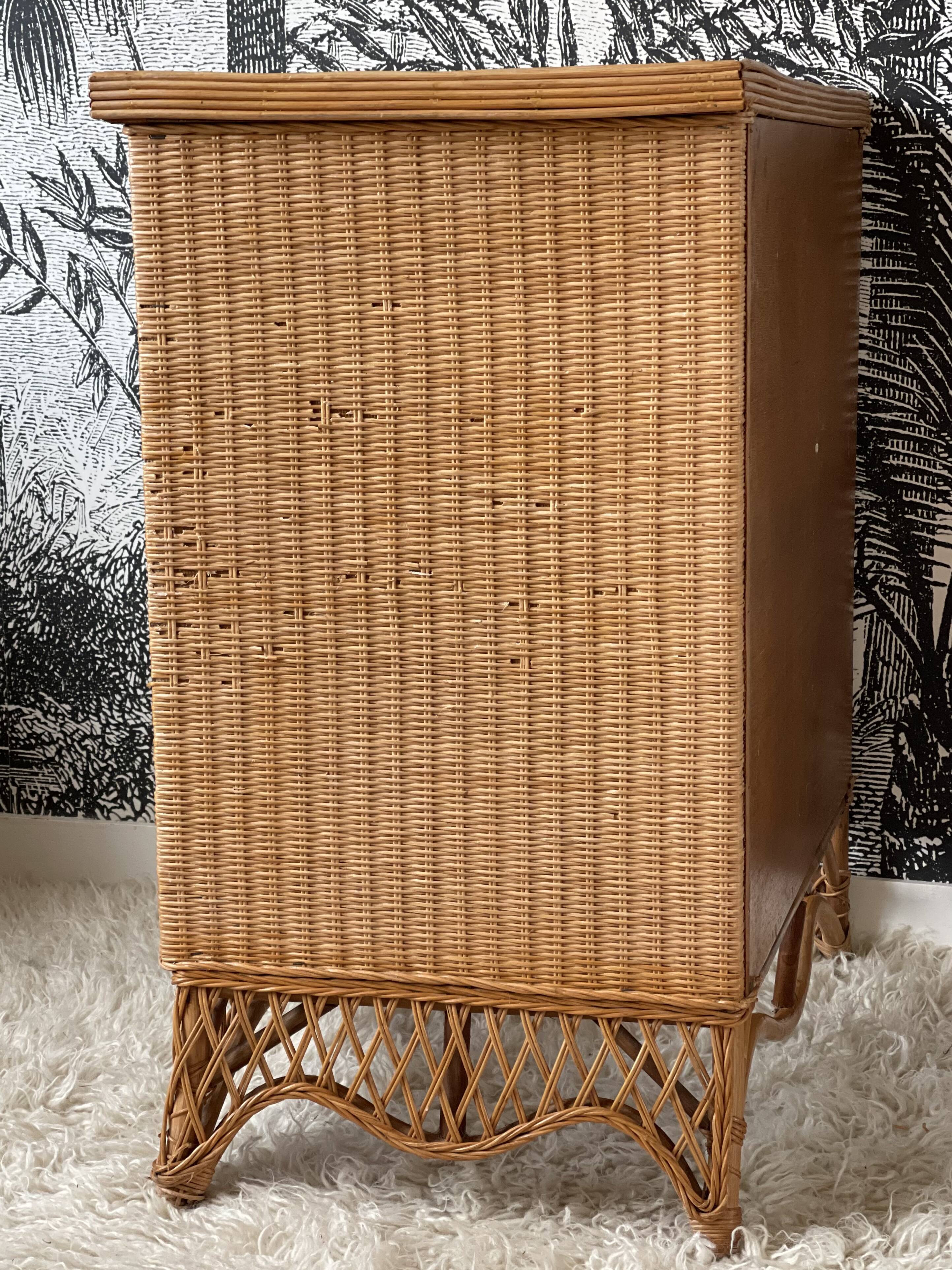 Commode vintage en rotin