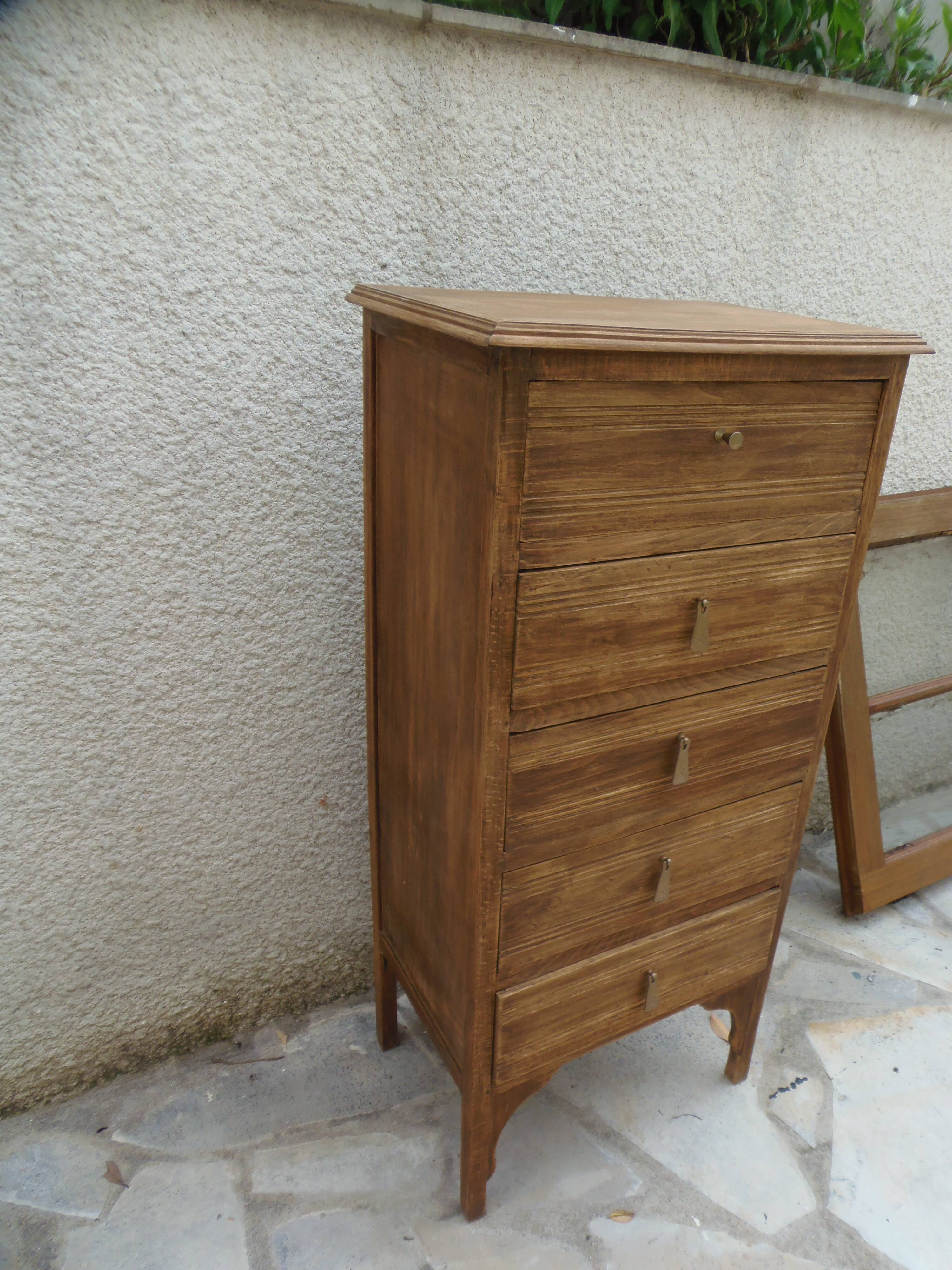 Art Deco chest of drawers in raw wood with 5 drawers.