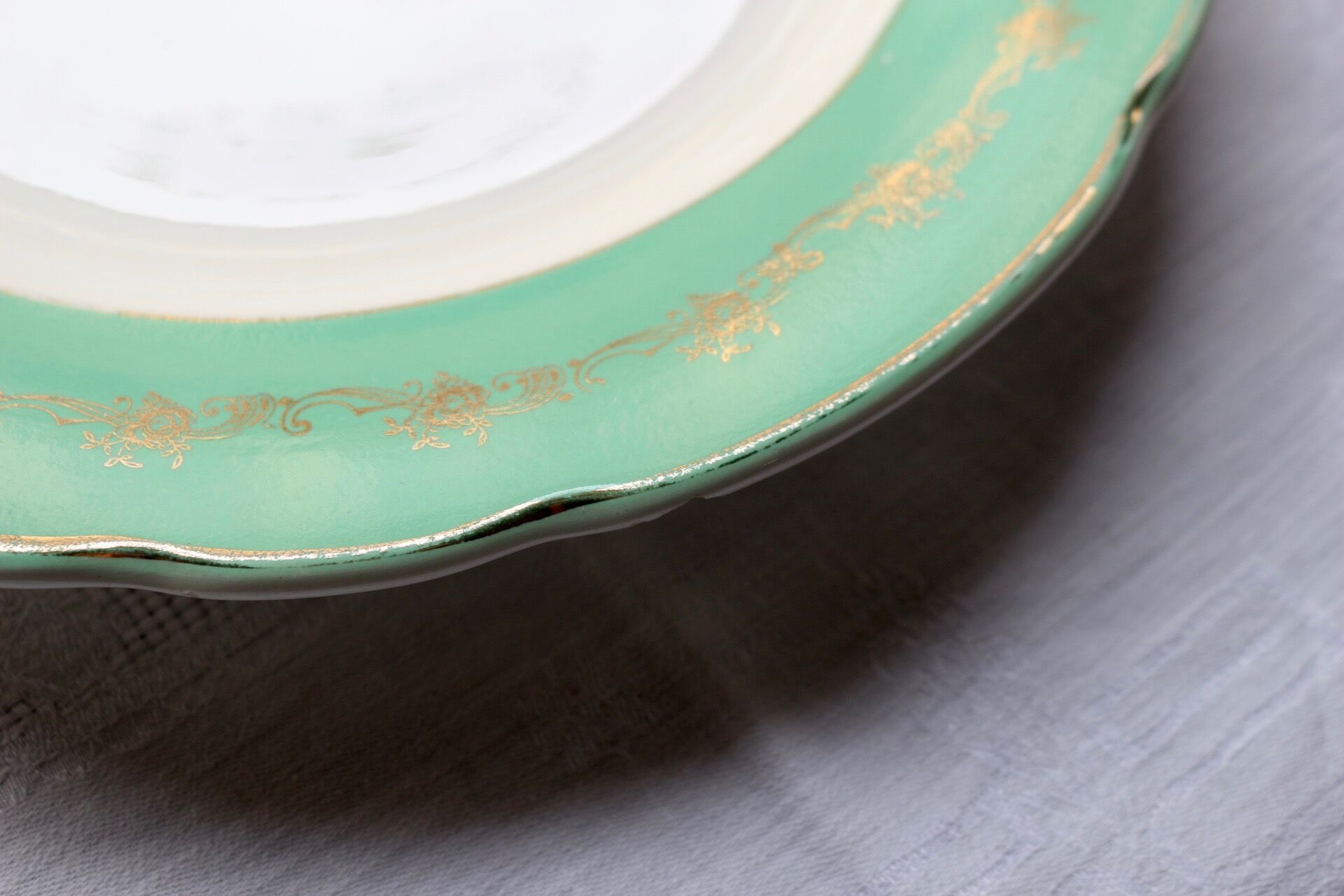 Dish green & gold décor, manufrance