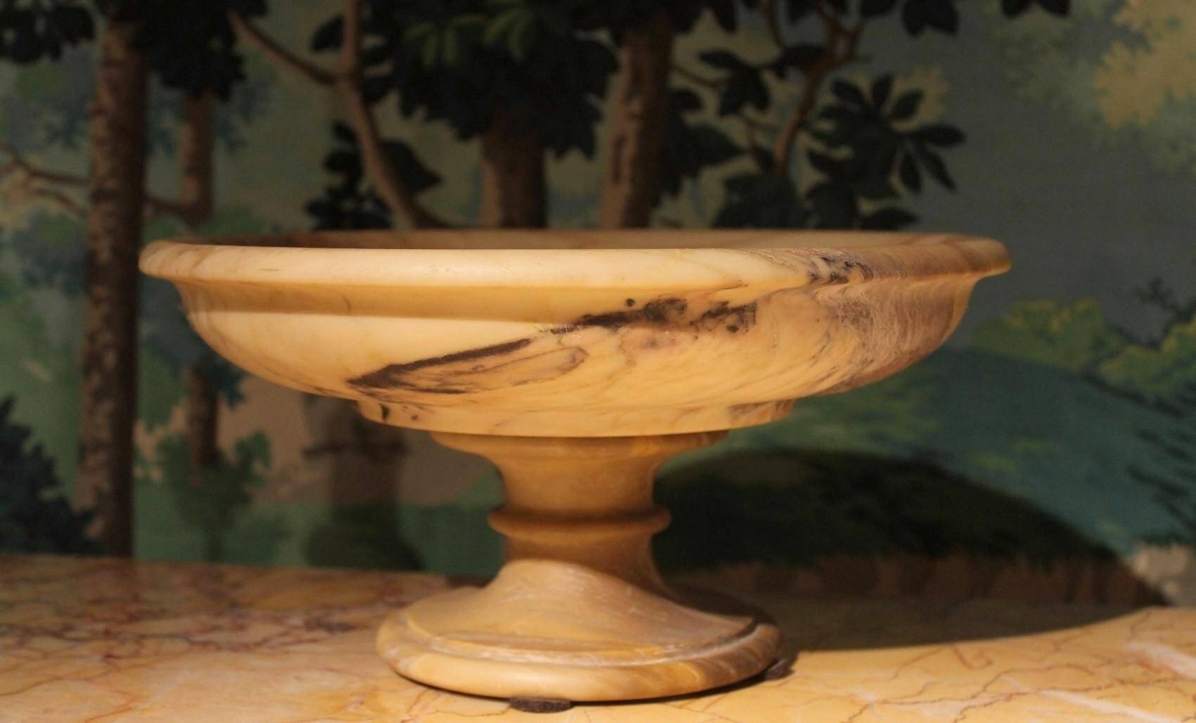 Italian 19th Century Neoclassical Marble Bowl on Pedestal or Tazza Centerpiece